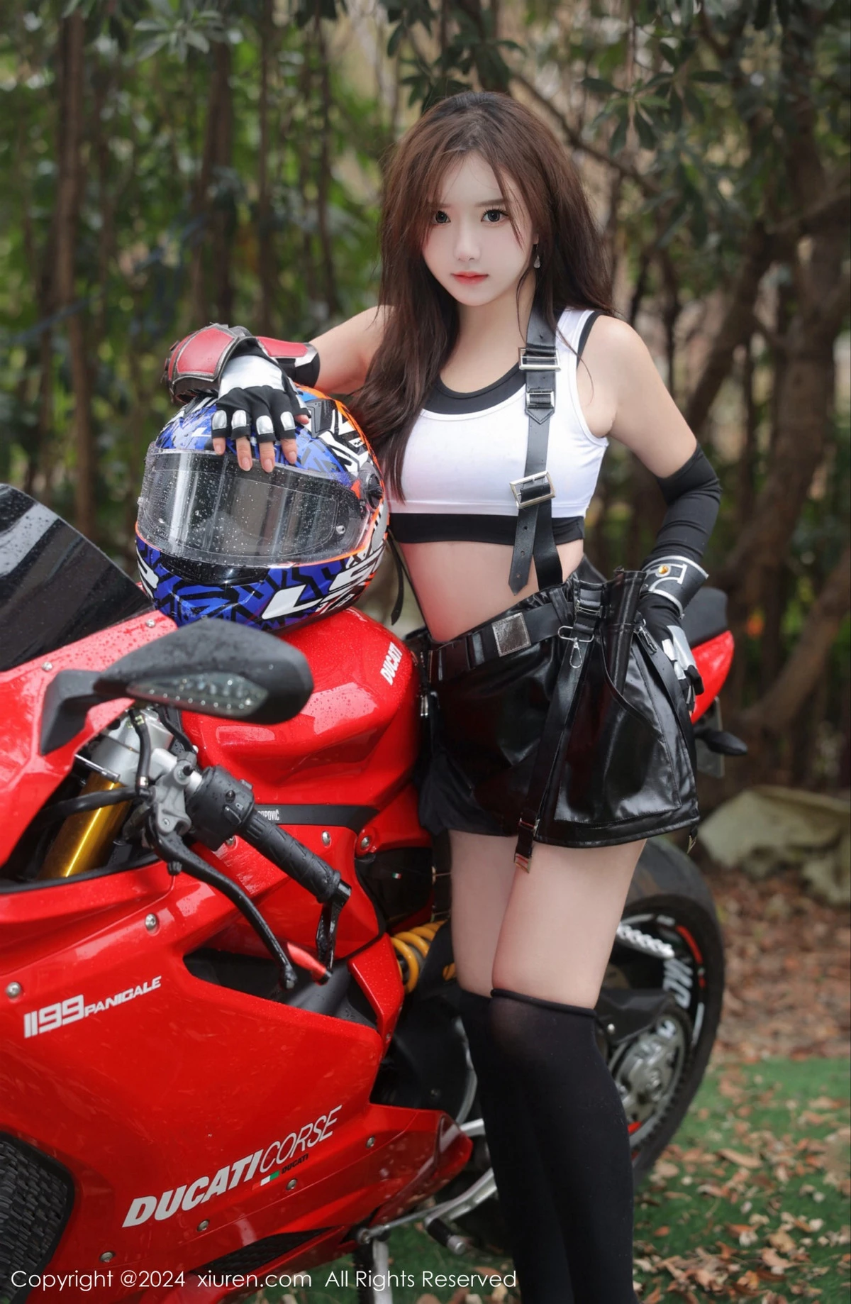 秀人集.com_[XiuRen秀人网]No.7969_模特小薯条nienie摩托女郎角色白上衣配黑短裙秀丰满身材诱惑写真69P