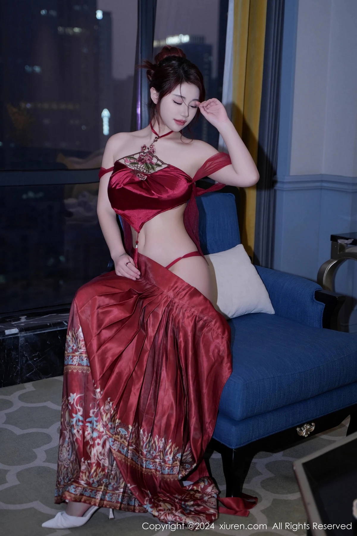 秀人集.com_[XiuRen秀人网]No.7985_模特美七Mia性感红色轻透古装服配黑丝吊袜秀惹火身材诱惑写真70P