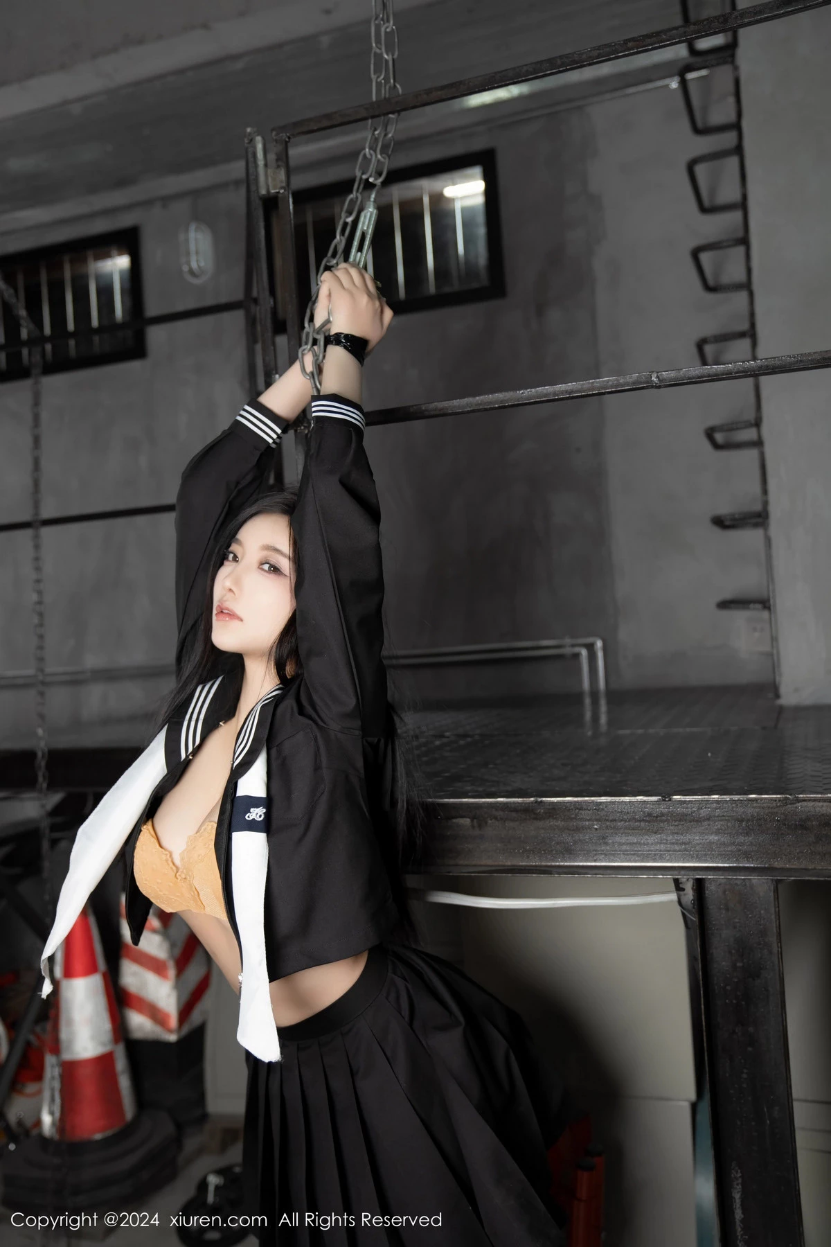 秀人集.com_[XiuRen秀人网]No.8080_女神杨晨晨Yome性感黑色制服露黄色内衣秀丰腴身材完美诱惑写真90P