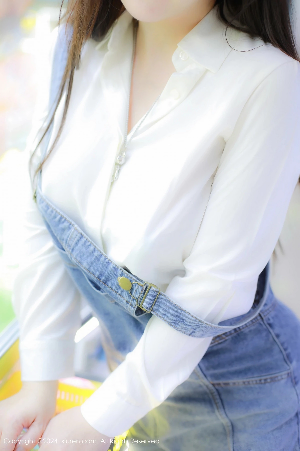 秀人集.com_[XiuRen秀人网]No.8087_模特小薯条nienie电玩店场景性感牛仔背带裤秀曼妙身姿诱惑写真81P