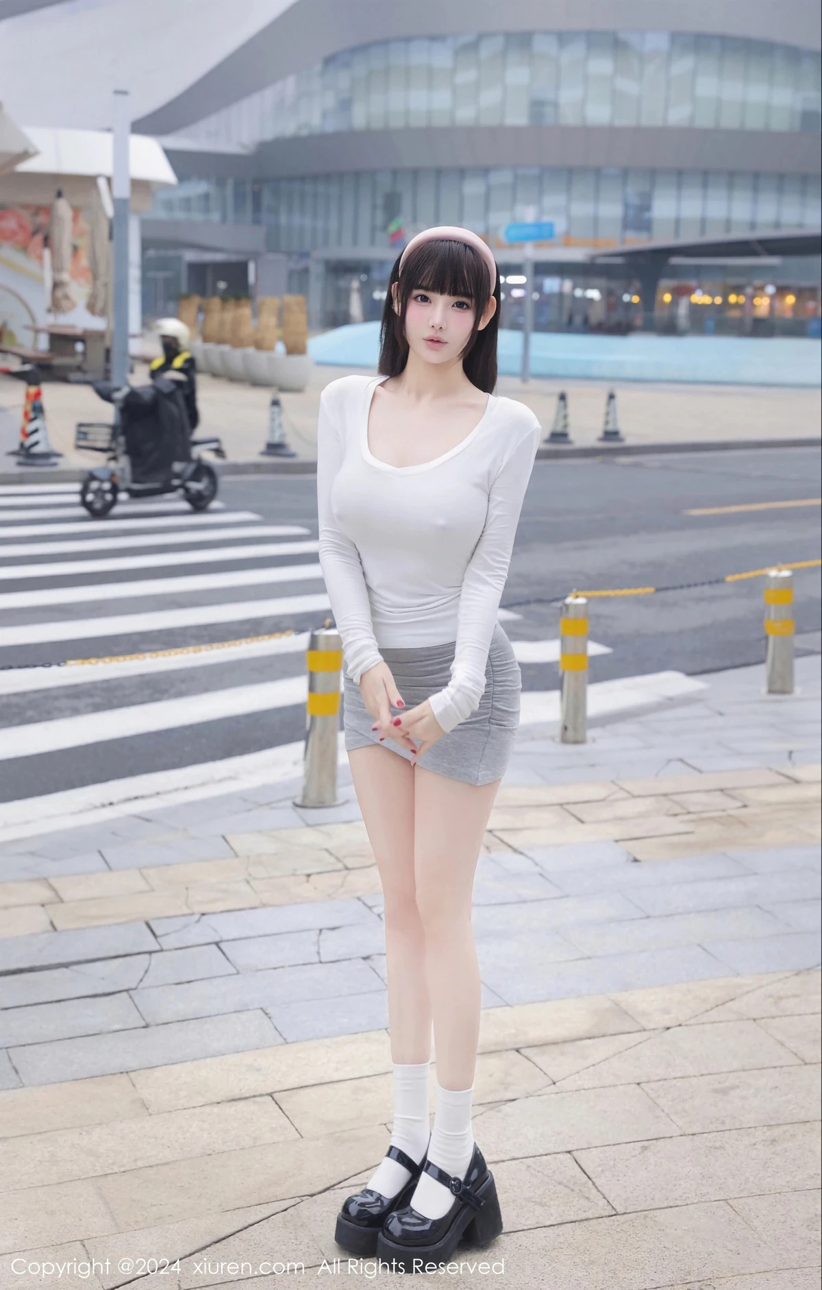 秀人集.com_[XiuRen秀人网]No.8089_模特李可可浴室场景性感轻透连体衣配短裙秀惹火身材诱惑写真72P