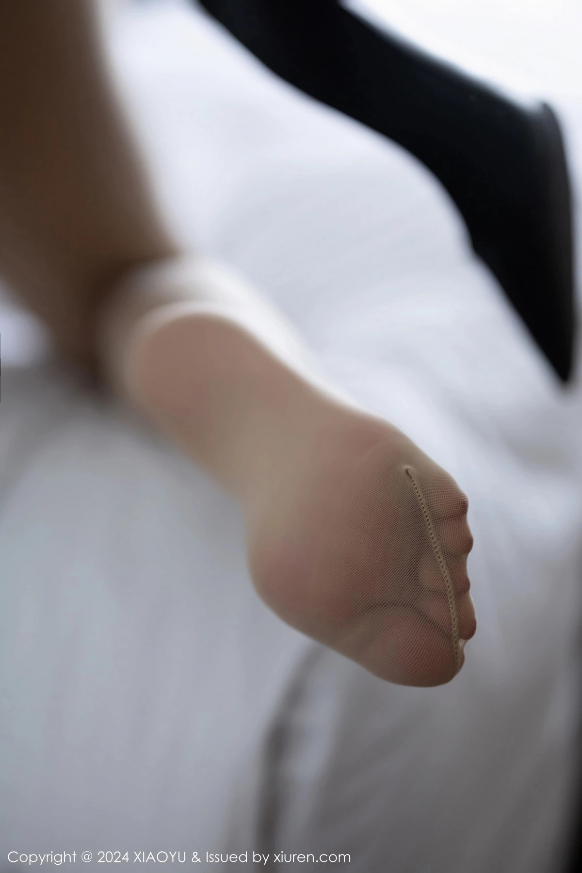 秀人集.com_[XiaoYu画语界]Vol.1203_模特小蛮妖Yummy性感空姐制服露黑色情趣服秀曼妙身姿诱惑写真84P