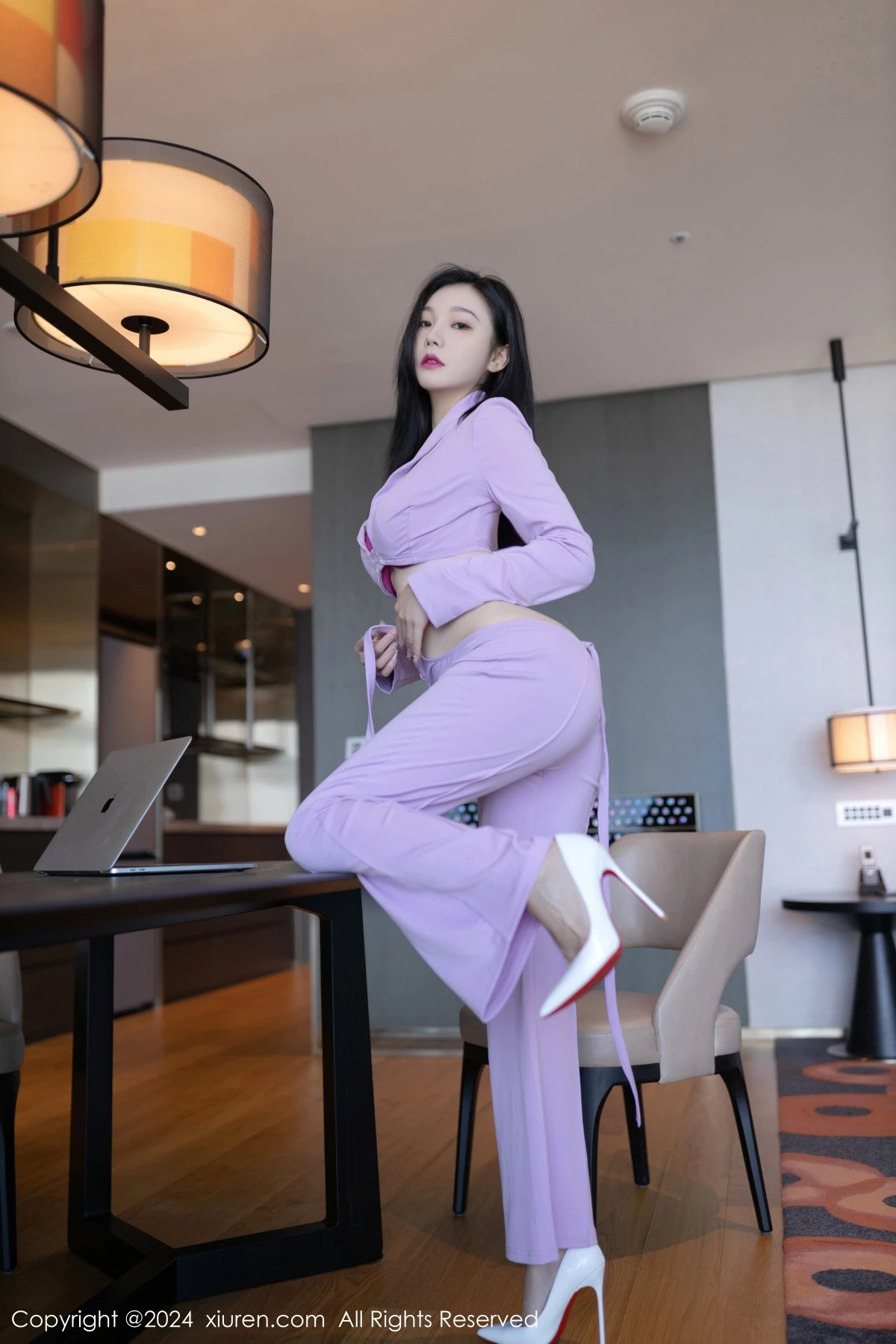 秀人集.com_[XiuRen秀人网]No.8006_模特安然anran性感淡粉套装露紫红色内衣配白丝袜完美诱惑写真80P