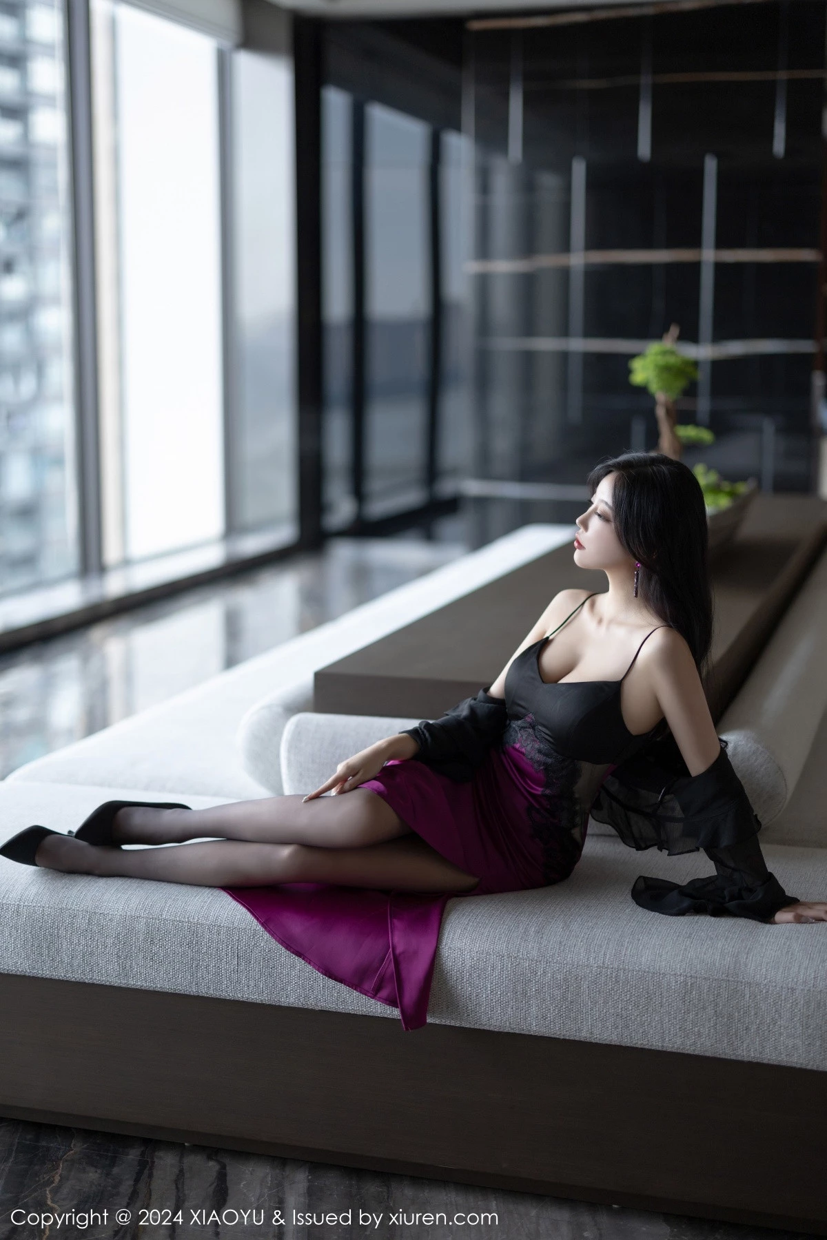 秀人集.com_[XiaoYu画语界]Vol.1192_女神杨晨晨Yome性感吊带裙+黑色情趣服饰秀完美身材诱惑写真85P