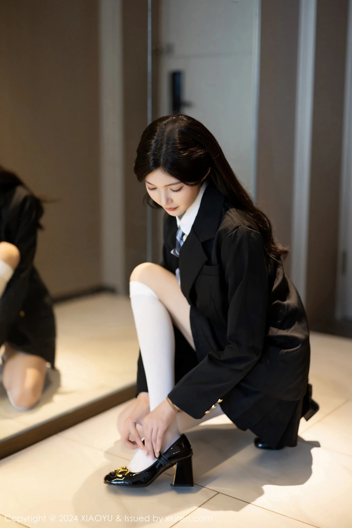 秀人集.com_[XiaoYu画语界]Vol.1204_模特程程程性感学妹制服露黑色内衣配白丝袜秀曼妙身姿诱惑写真83P