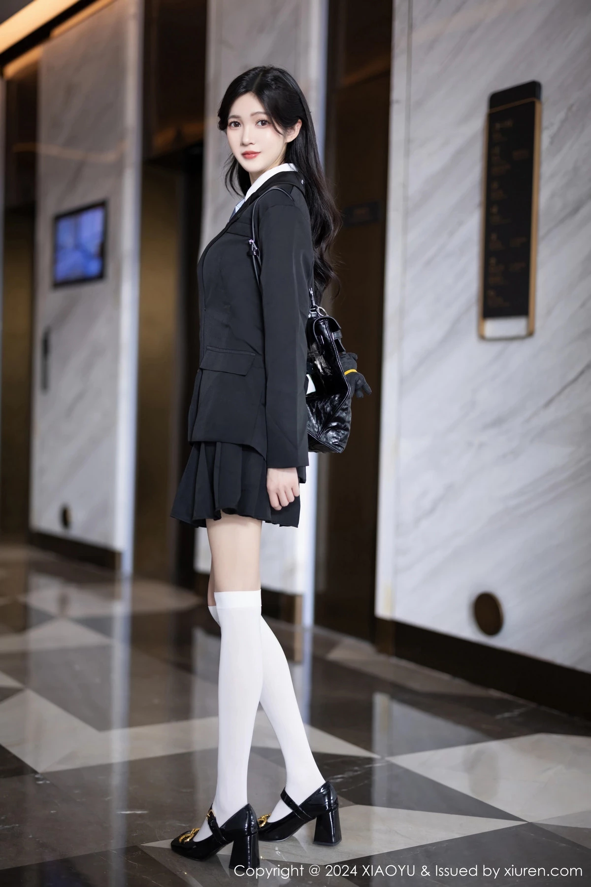 秀人集.com_[XiaoYu画语界]Vol.1204_模特程程程性感学妹制服露黑色内衣配白丝袜秀曼妙身姿诱惑写真83P