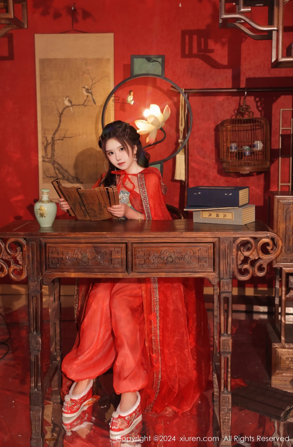 秀人集.com_[XiuRen秀人网]No.8146_模特小薯条nienie性感红色古装服饰配白丝袜秀完美身材诱惑写真82P