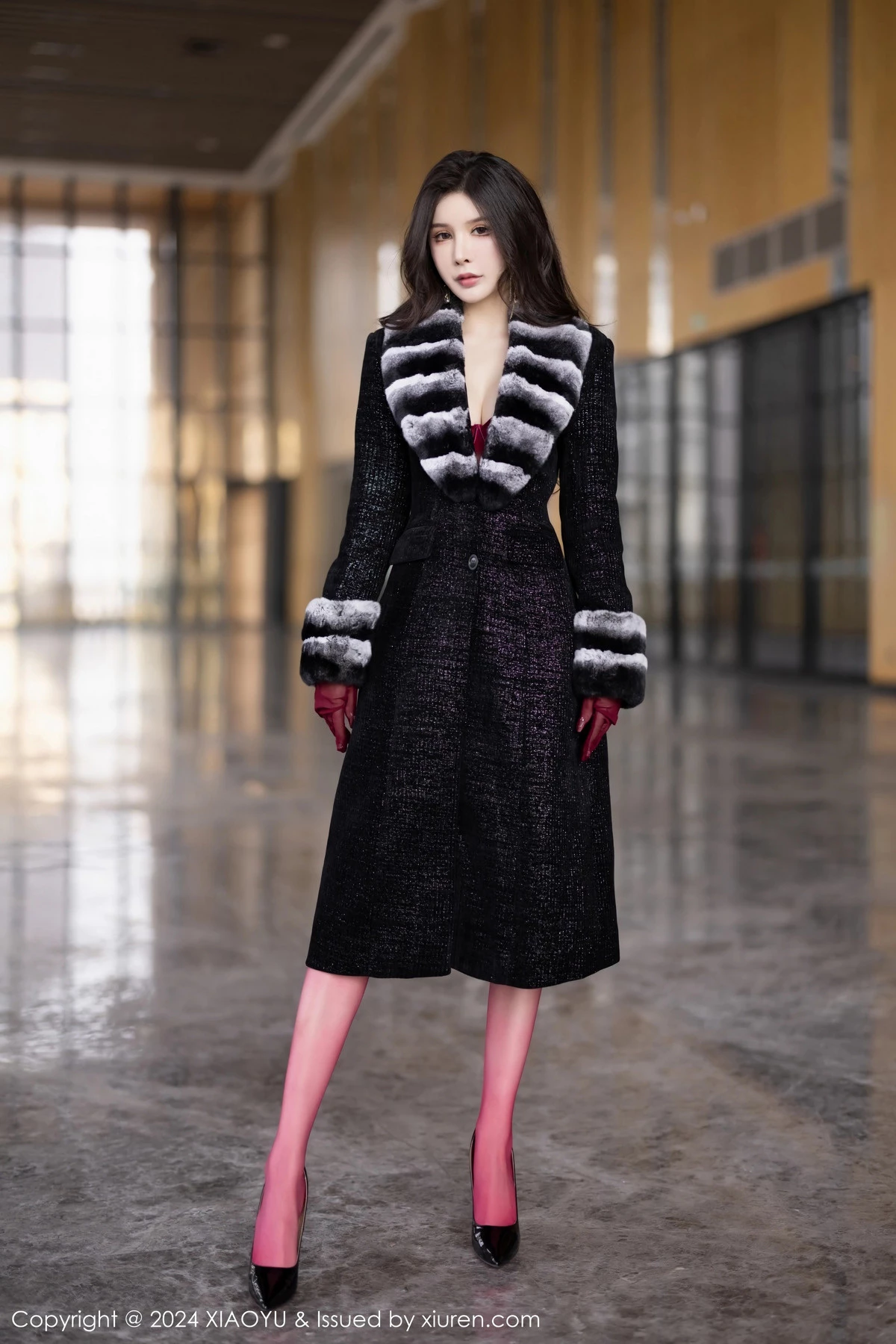 秀人集.com_[XiaoYu画语界]Vol.1210_模特李丽莎性感红色情趣服饰配红丝吊袜秀惹火身材完美诱惑写真81P