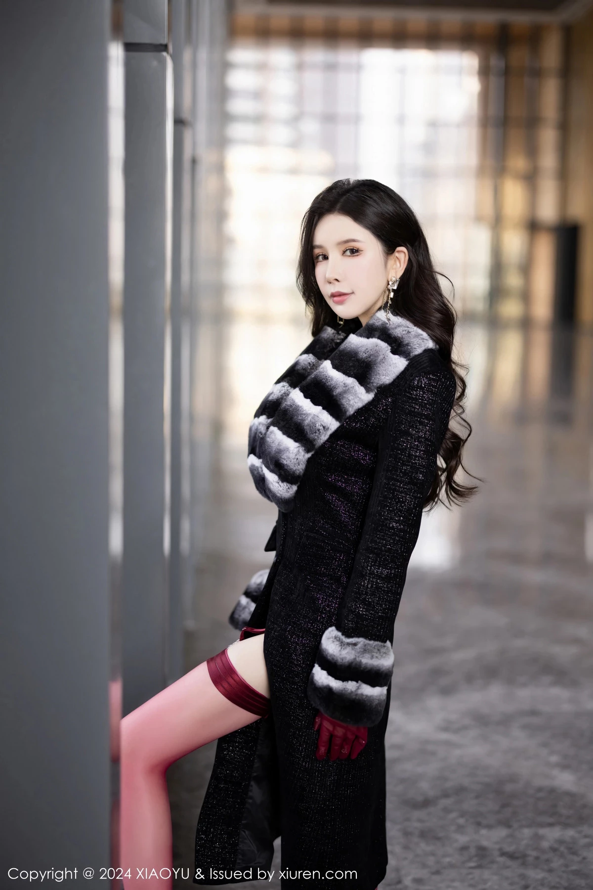 秀人集.com_[XiaoYu画语界]Vol.1210_模特李丽莎性感红色情趣服饰配红丝吊袜秀惹火身材完美诱惑写真81P