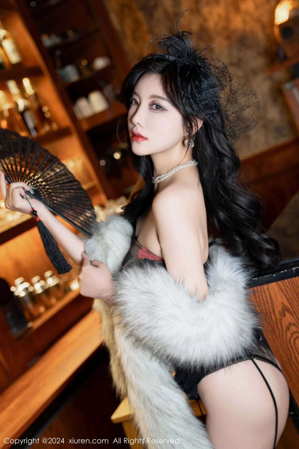 秀人集.com_[XiuRen秀人网]No.8169_女神杨晨晨Yome性感深色露肩连衣短裙配黑丝吊袜完美诱惑写真90P