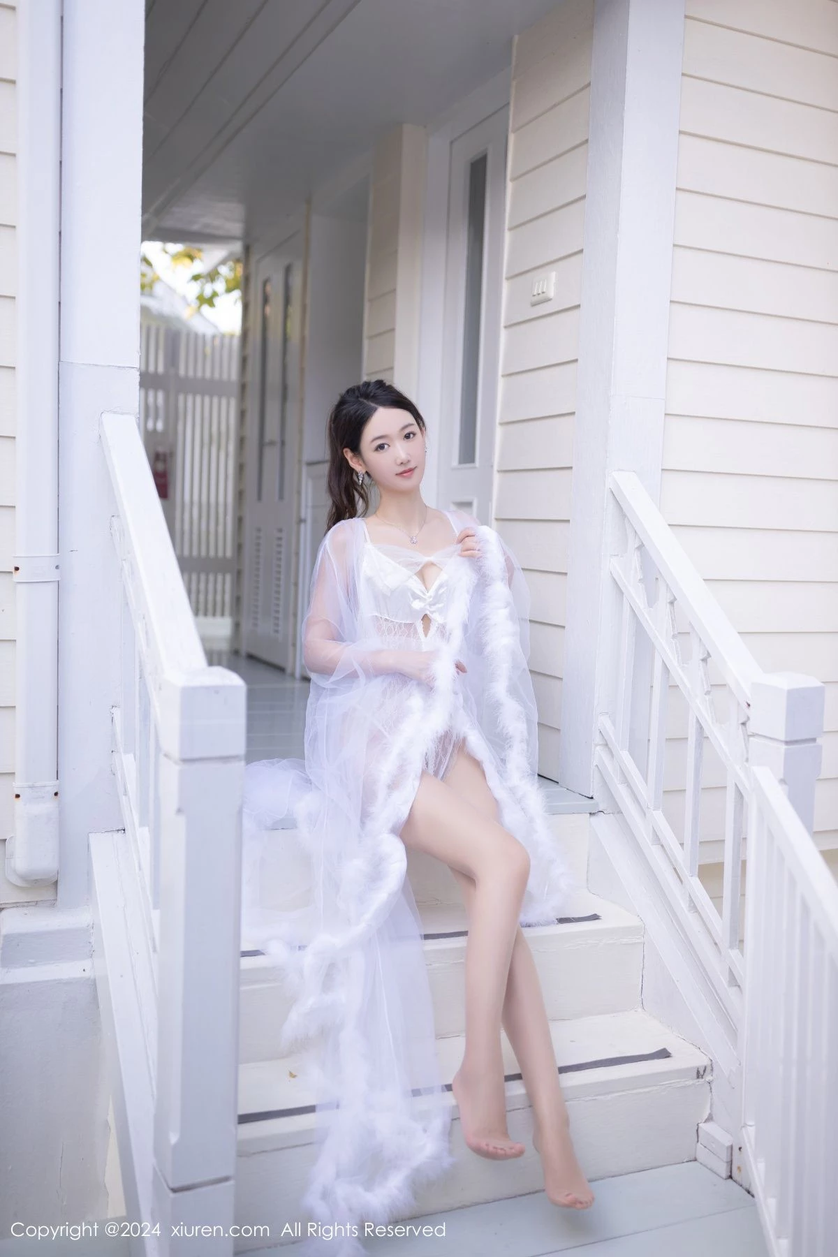 秀人集.com_[XiuRen秀人网]No.8174_模特唐安琪私房性感薄透白纱裙配白丝袜秀曼妙身姿撩人诱惑写真80P