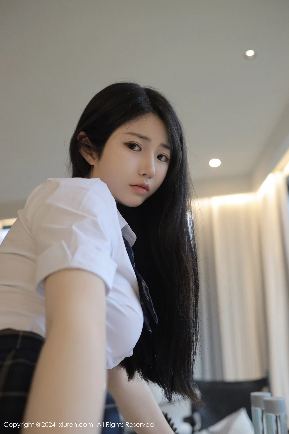 秀人集.com_[XiuRen秀人网]No.8173_模特陈小花性感白衬衫配黑色格子短裙秀曼妙身姿迷人诱惑写真83P