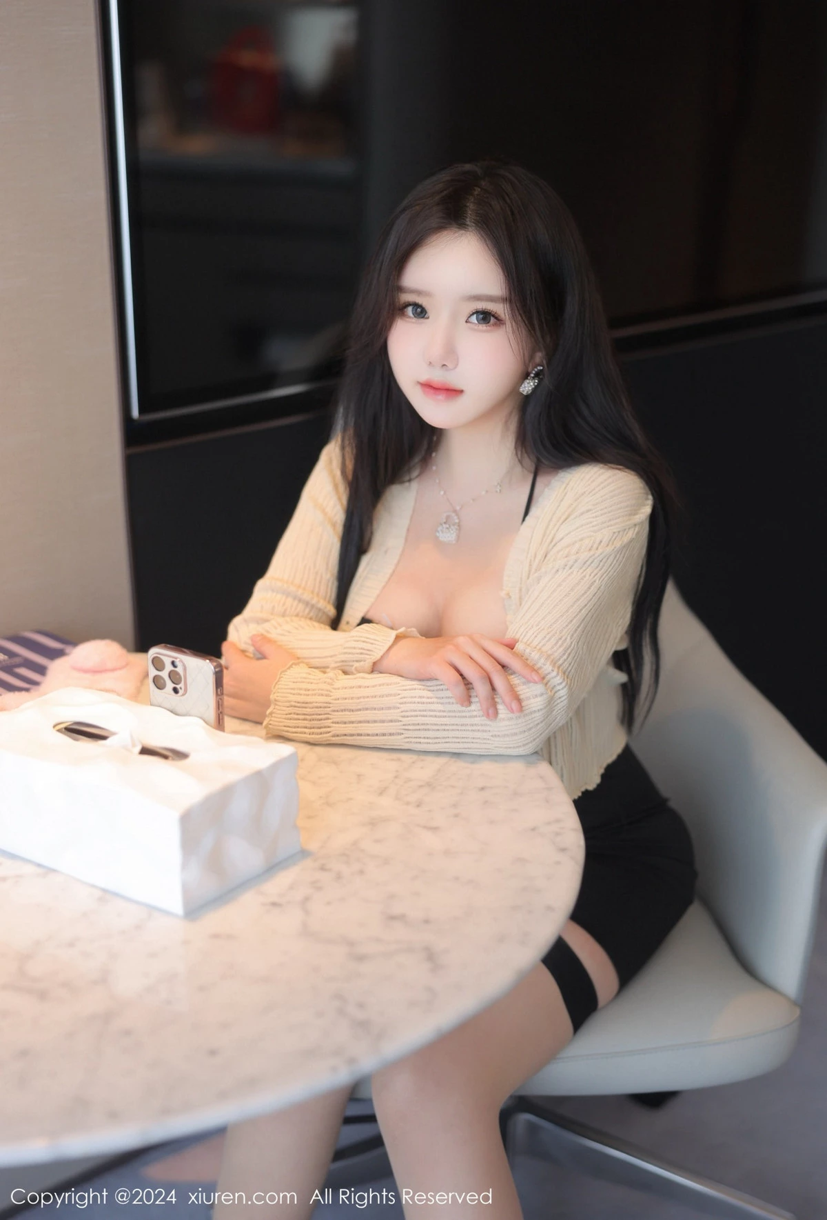 秀人集.com_[XiuRen秀人网]No.8181_模特小薯条nienie剧情演绎性感黑色蕾丝服饰秀惹火身材诱惑写真85P