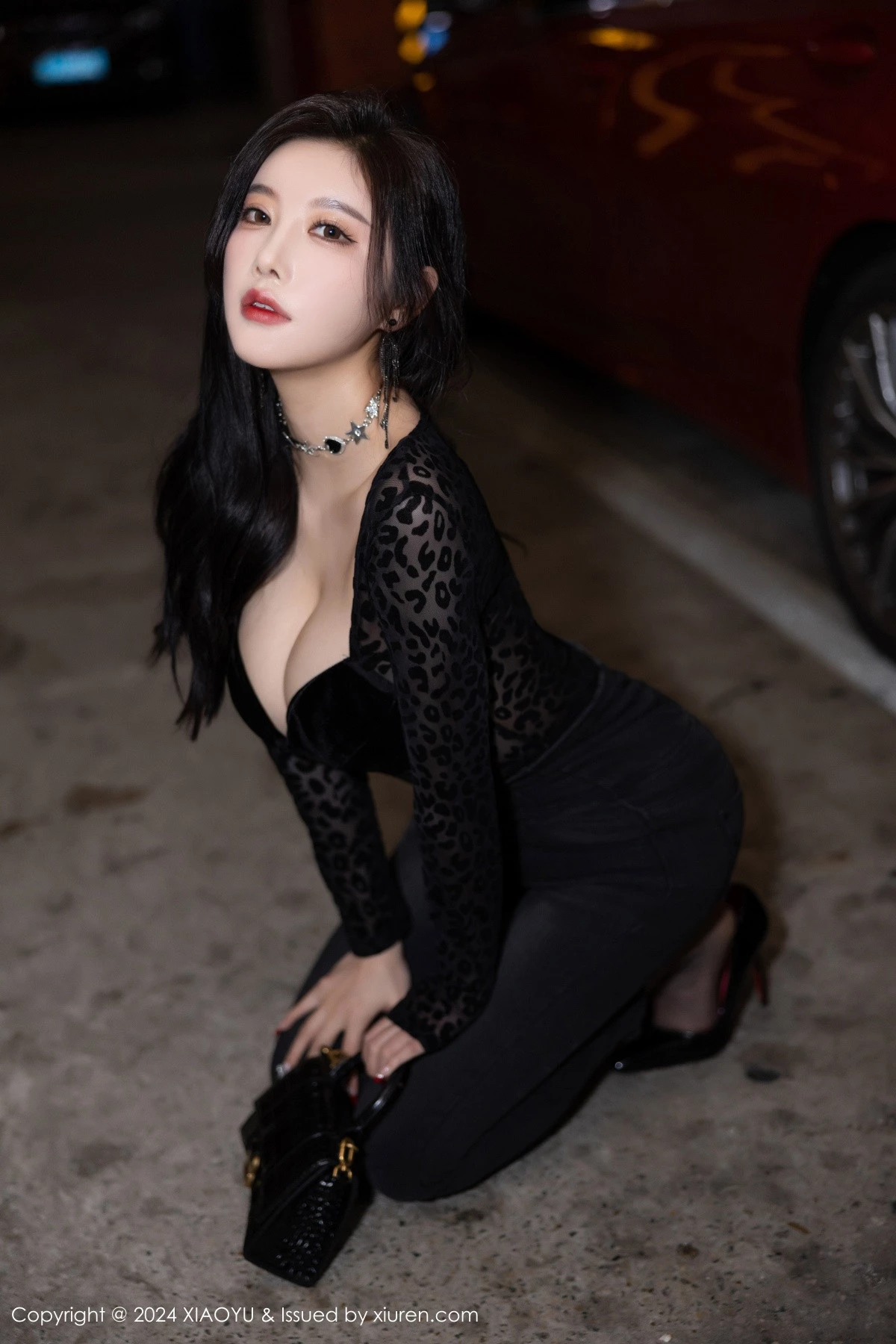 秀人集.com_[XiaoYu画语界]Vol.1216_女神杨晨晨Yome黑色豹纹配牛仔裤露性感黑色内衣完美诱惑写真88P