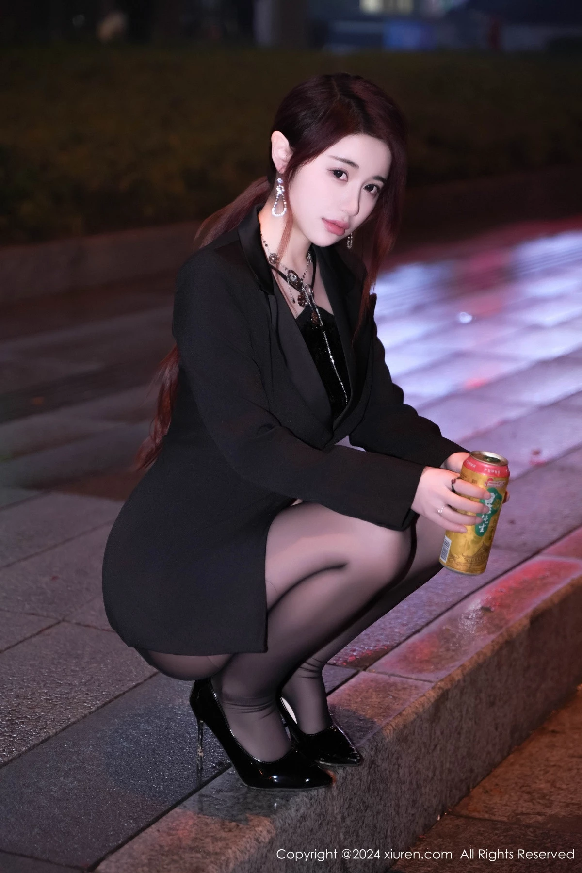 秀人集.com_[XiuRen秀人网]No.8199_模特美七Mia性感黑色内衣服饰配超薄黑丝秀丰腴身材惹火诱惑写真69P