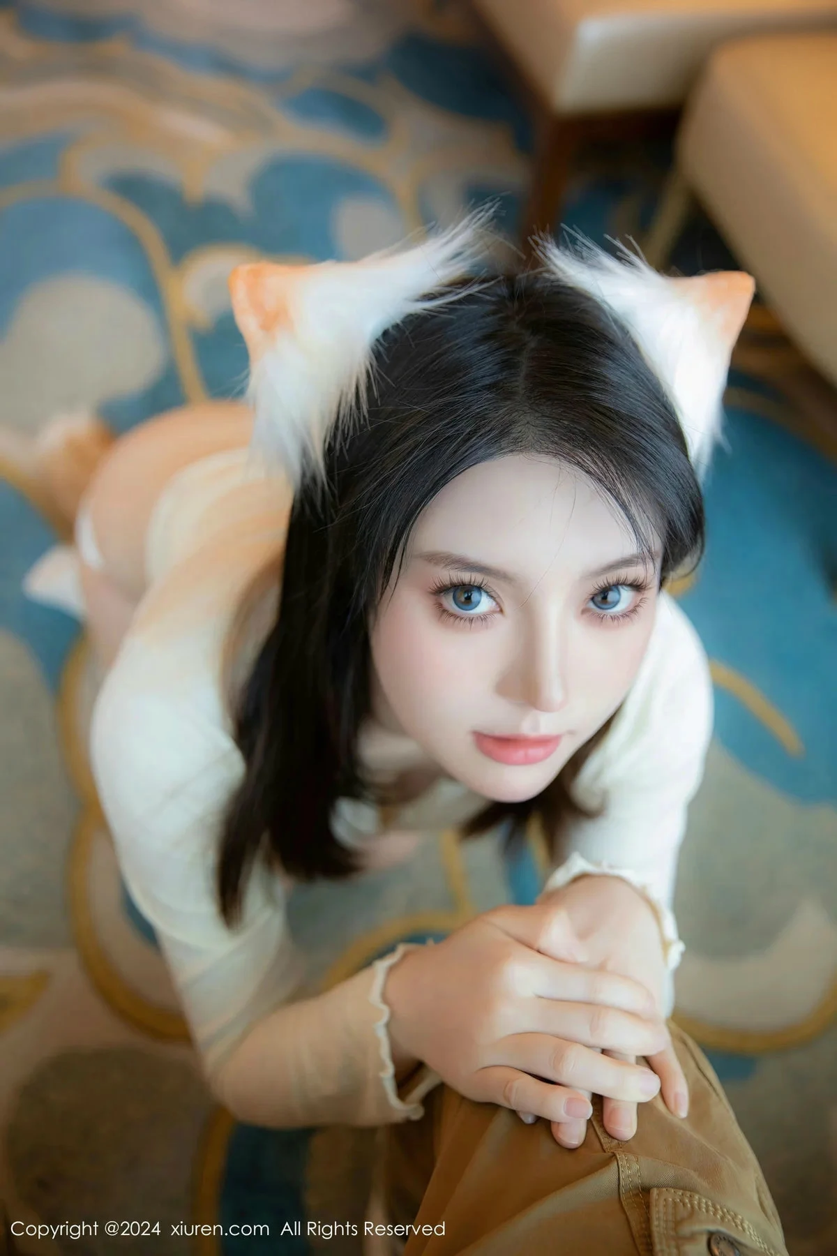 秀人集.com_[XiuRen秀人网]No.8243_模特豆瓣酱澳门旅拍性感狐狸装扮淡黄色服饰秀惹火身材诱惑写真88P