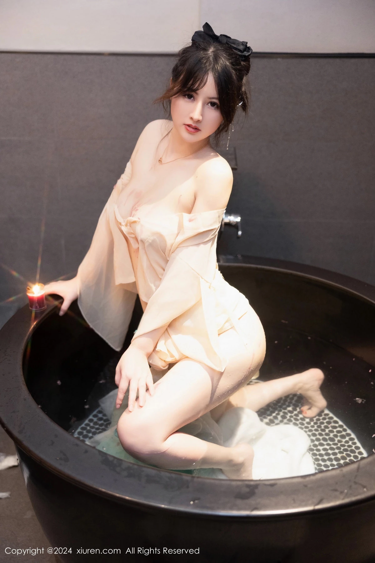 秀人集.com_[XiuRen秀人网]No.8128_模特诗诗kiki浴室场景性感古装情趣服饰秀丰腴有致身材诱惑写真82P