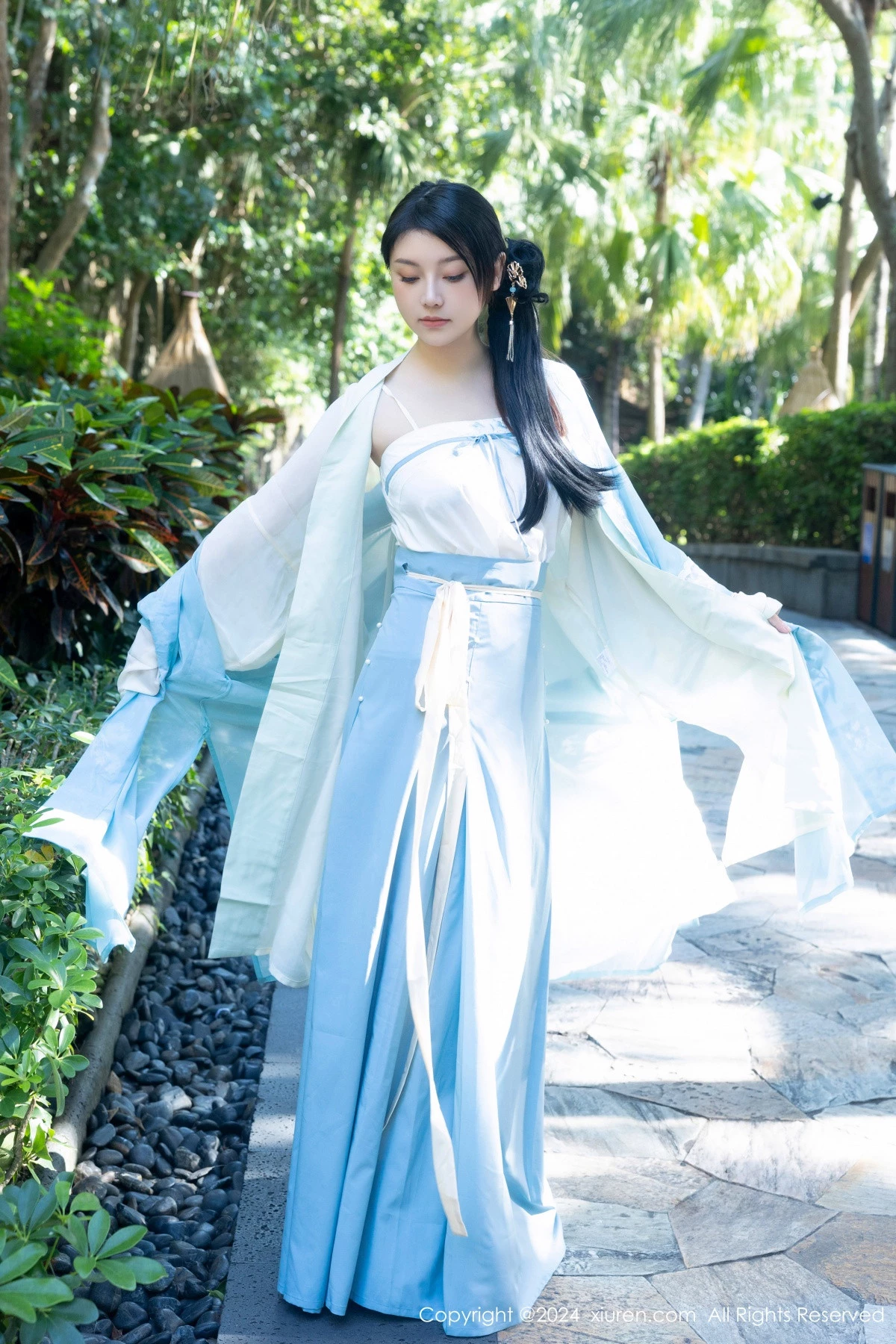 秀人集.com_[XiuRen秀人网]No.8137_模特合集女神豆瓣酱性感姐妹花私房情趣古典服饰完美诱惑写真84P