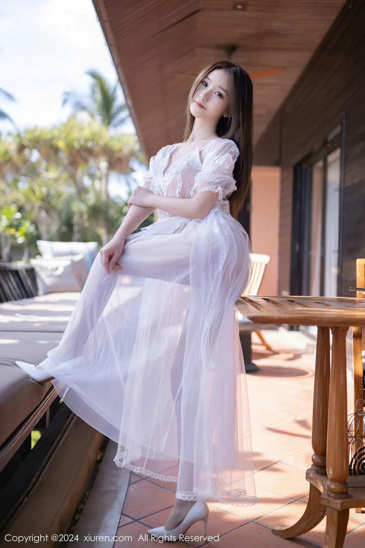 秀人集.com_[XiuRen秀人网]No.8302_模特杏子Yada性感白色薄纱长裙配超薄肉丝秀曼妙身姿诱惑写真81P