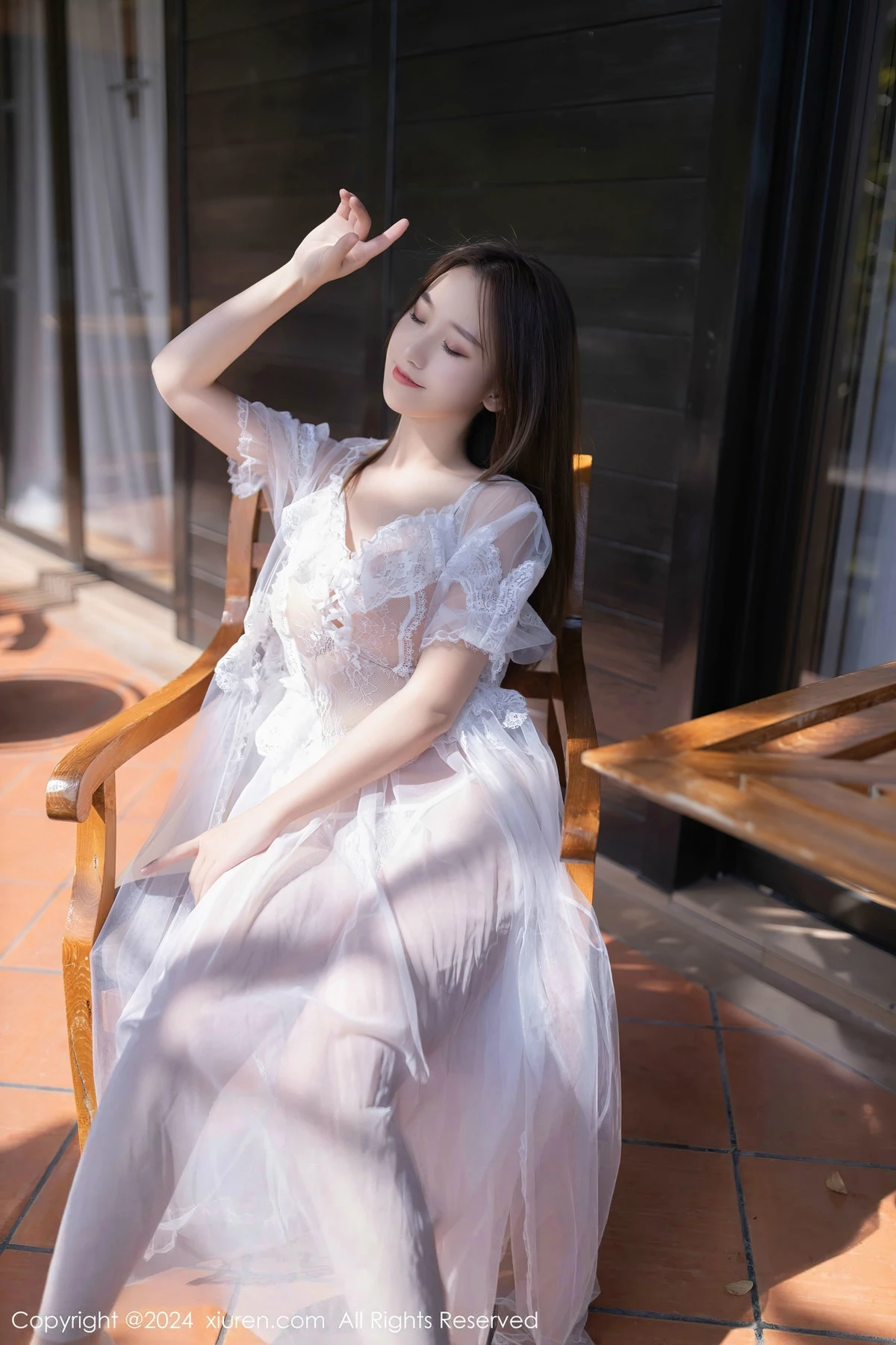 秀人集.com_[XiuRen秀人网]No.8302_模特杏子Yada性感白色薄纱长裙配超薄肉丝秀曼妙身姿诱惑写真81P