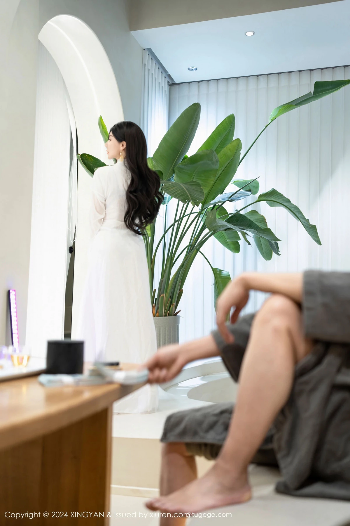 秀人集.com_[XINGYAN星颜社]VOL.226_模特潘思沁性感白色长裙露花色轻透内衣秀丰满身材迷人诱惑写真78P