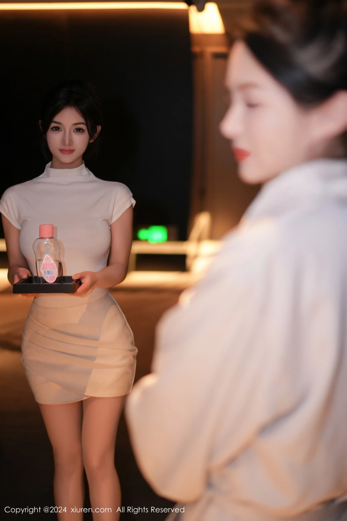 秀人集.com_[XiuRen秀人网]No.8350_模特合集女神林幼一＆谭小灵剧情演绎性感白色浴袍迷人诱惑写真113P