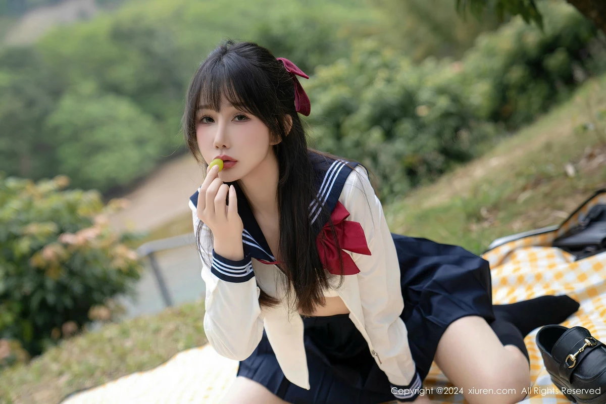 秀人集.com_[XiuRen秀人网]No.8365_模特波巧酱长白山旅拍性感学妹制服配黑丝袜秀曼妙身姿诱惑写真85P