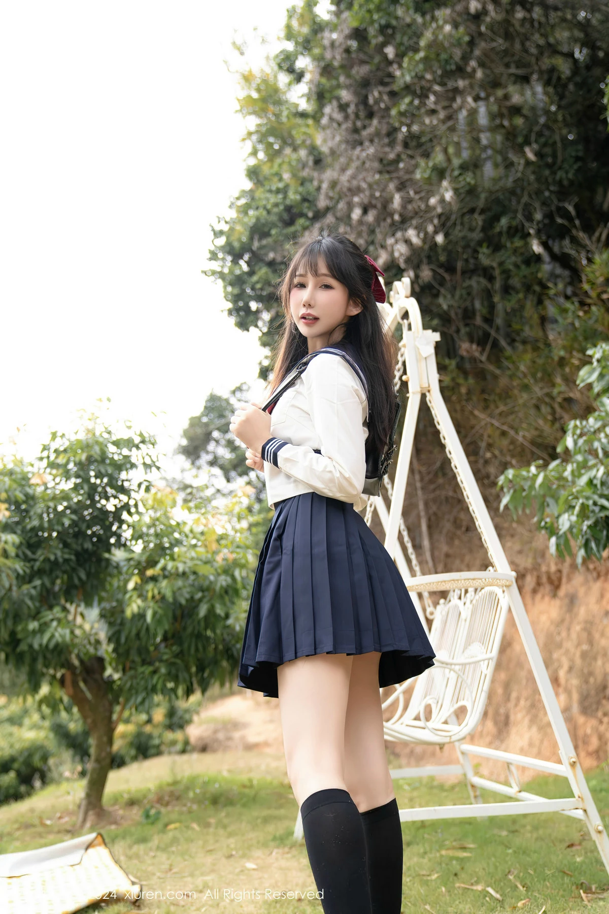 秀人集.com_[XiuRen秀人网]No.8365_模特波巧酱长白山旅拍性感学妹制服配黑丝袜秀曼妙身姿诱惑写真85P