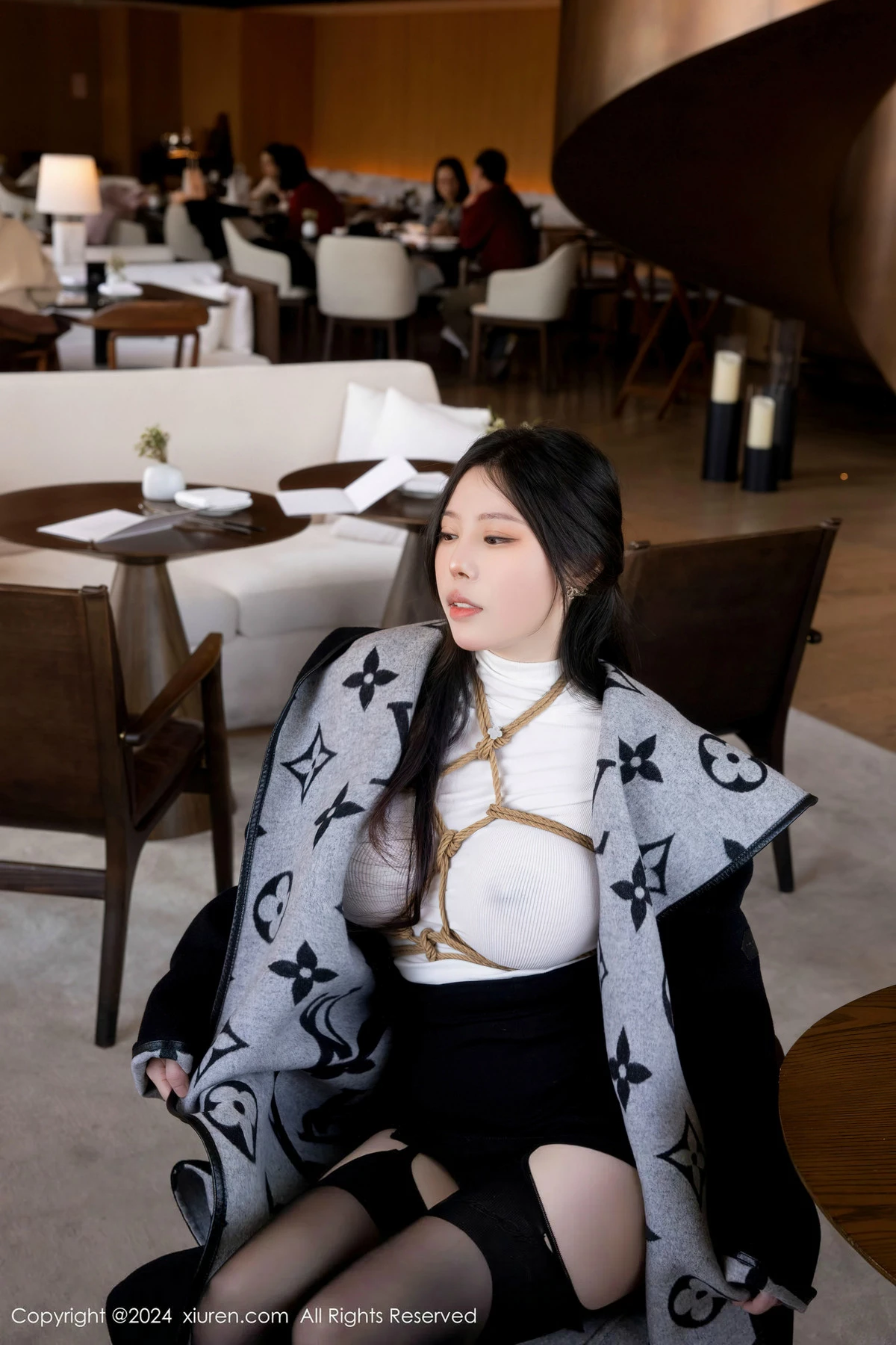 秀人集.com_[XiuRen秀人网]No.8390_模特白茹雪私房捆绑艺白色轻透衣配黑丝吊袜秀丰腴身材诱惑写真90P