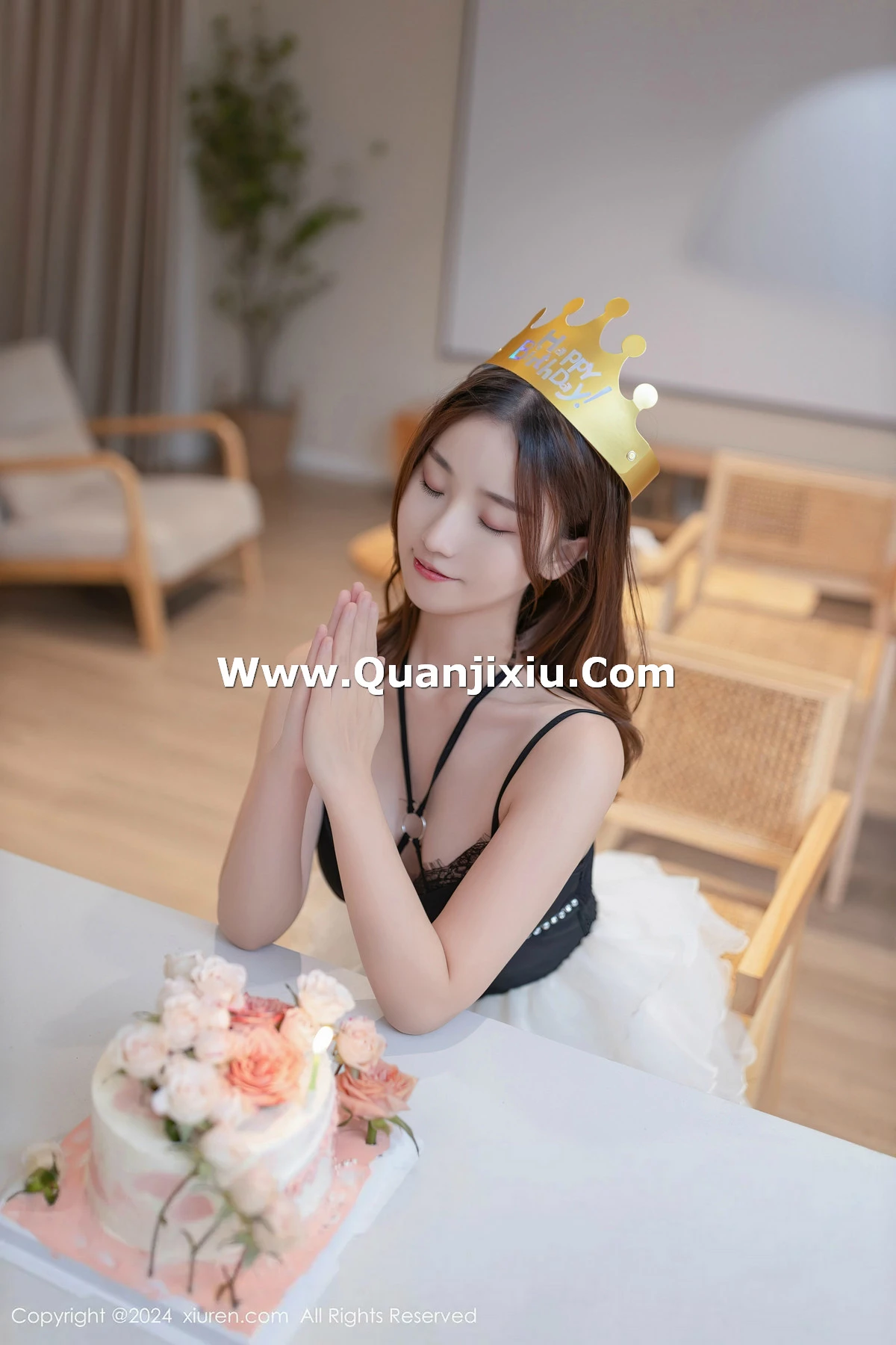 秀人集.com_[XiuRen秀人网]No.8398_模特杏子Yada生日场景性感黑色情趣内衣秀曼妙身姿撩人诱惑写真80P