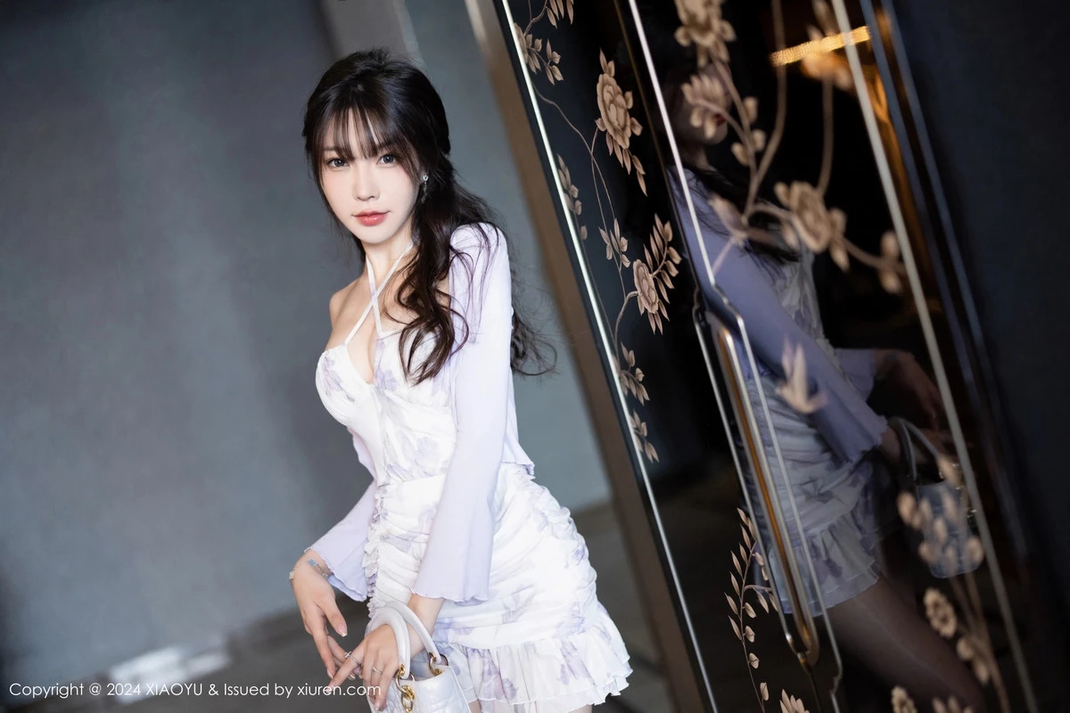 秀人集.com_[XiaoYu画语界]Vol.1224_女神徐莉芝Booty轻透薄纱情趣服配开档白丝秀曼妙身姿诱惑写真87P