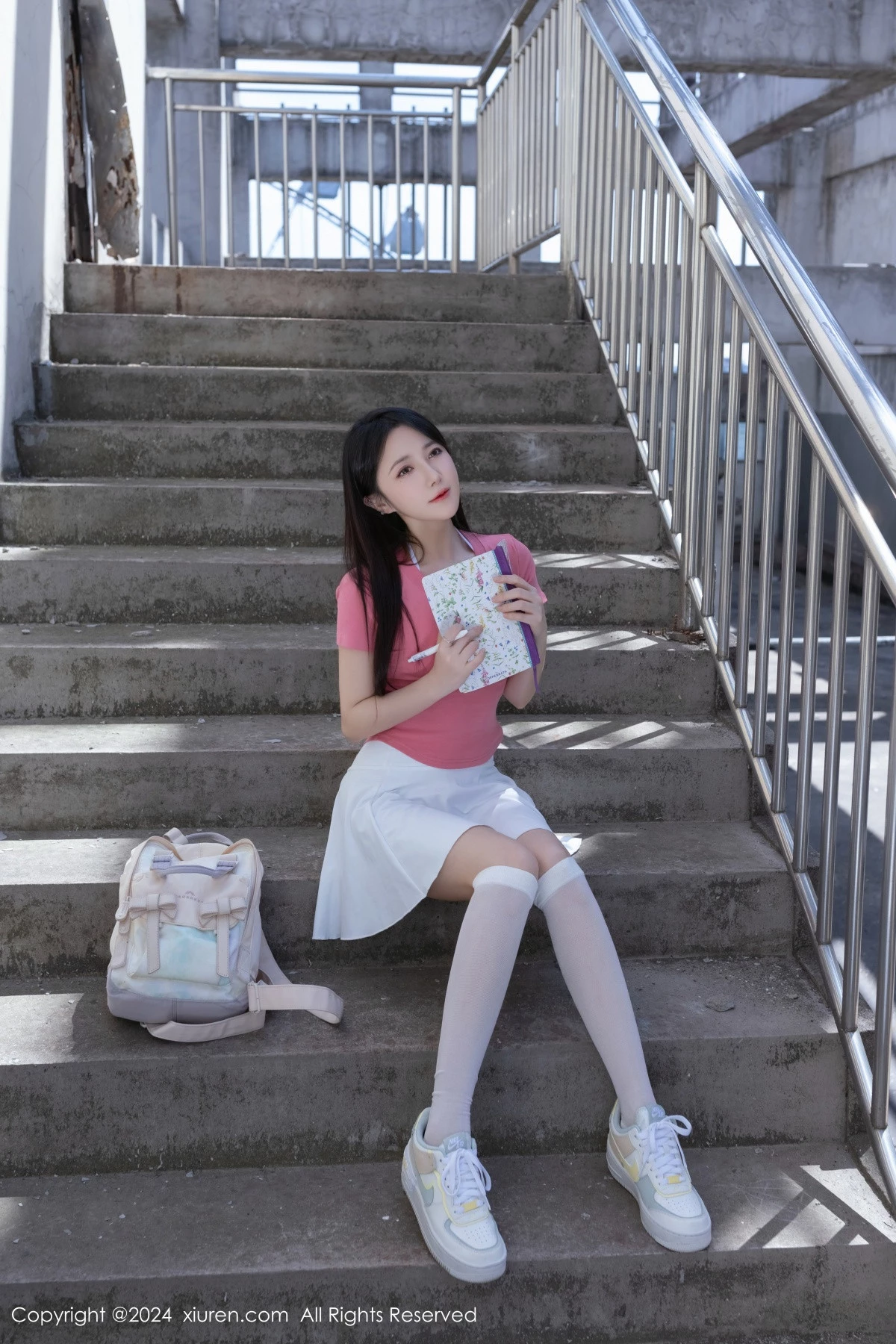 秀人集.com_[XiuRen秀人网]No.8457_模特鱼子酱Fish粉色上衣配白色短裙露性感白色内衣完美诱惑写真80P