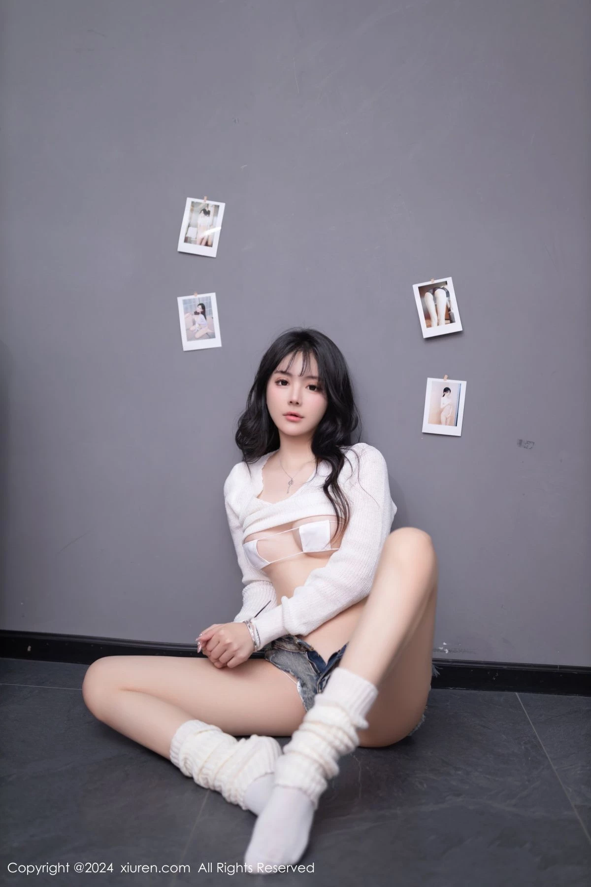 秀人集.com_[XiuRen秀人网]No.8458_模特幼幼性感白色上衣配牛仔短裤半脱秀惹火身材迷人诱惑写真80P