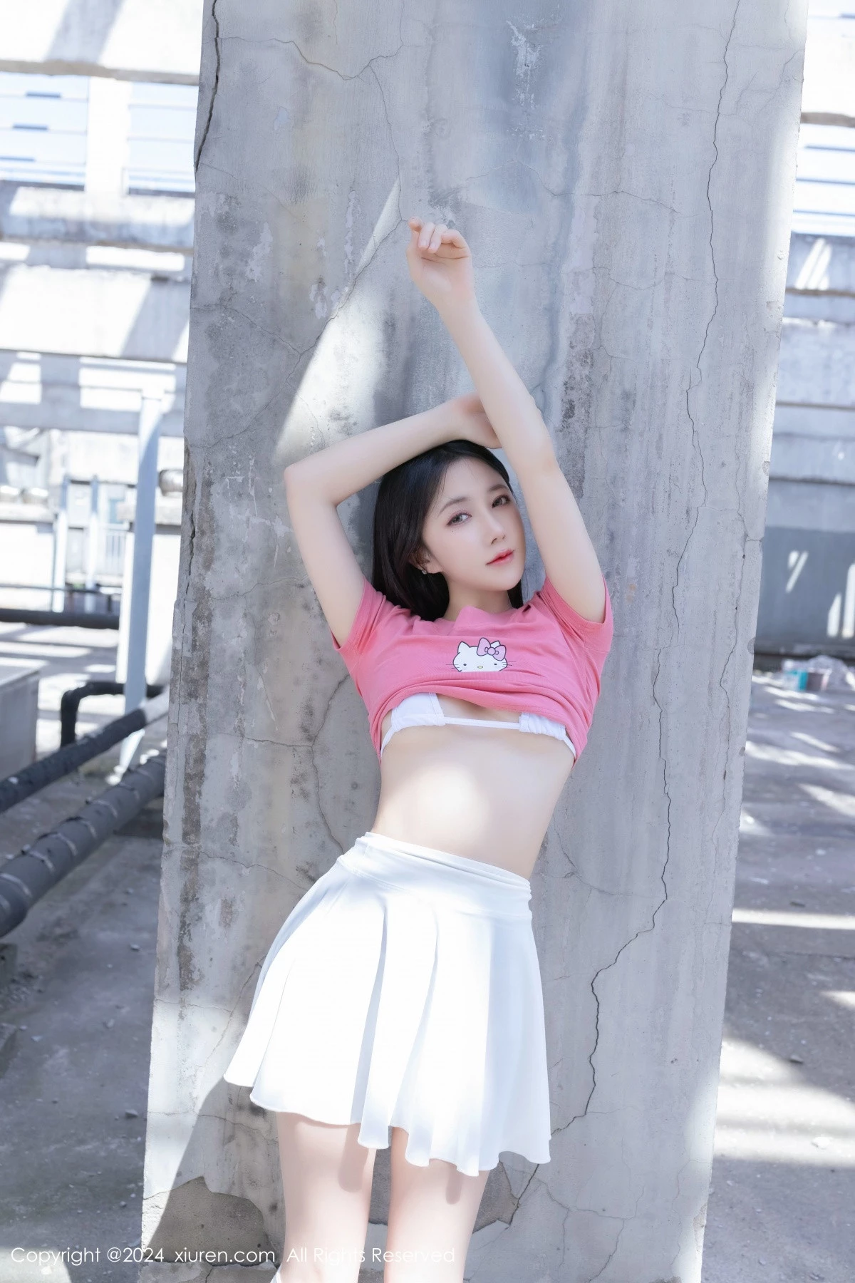 秀人集.com_[XiuRen秀人网]No.8457_模特鱼子酱Fish粉色上衣配白色短裙露性感白色内衣完美诱惑写真80P