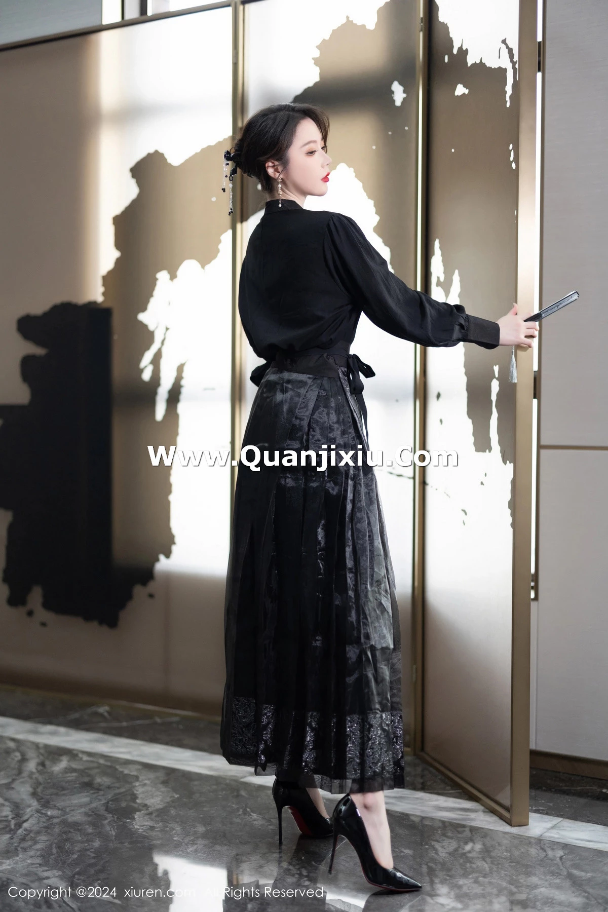 秀人集.com_[XiuRen秀人网]No.8465_模特梦心玥性感黑色长裙露浅黄色内衣秀高挑曼妙身姿诱惑写真82P