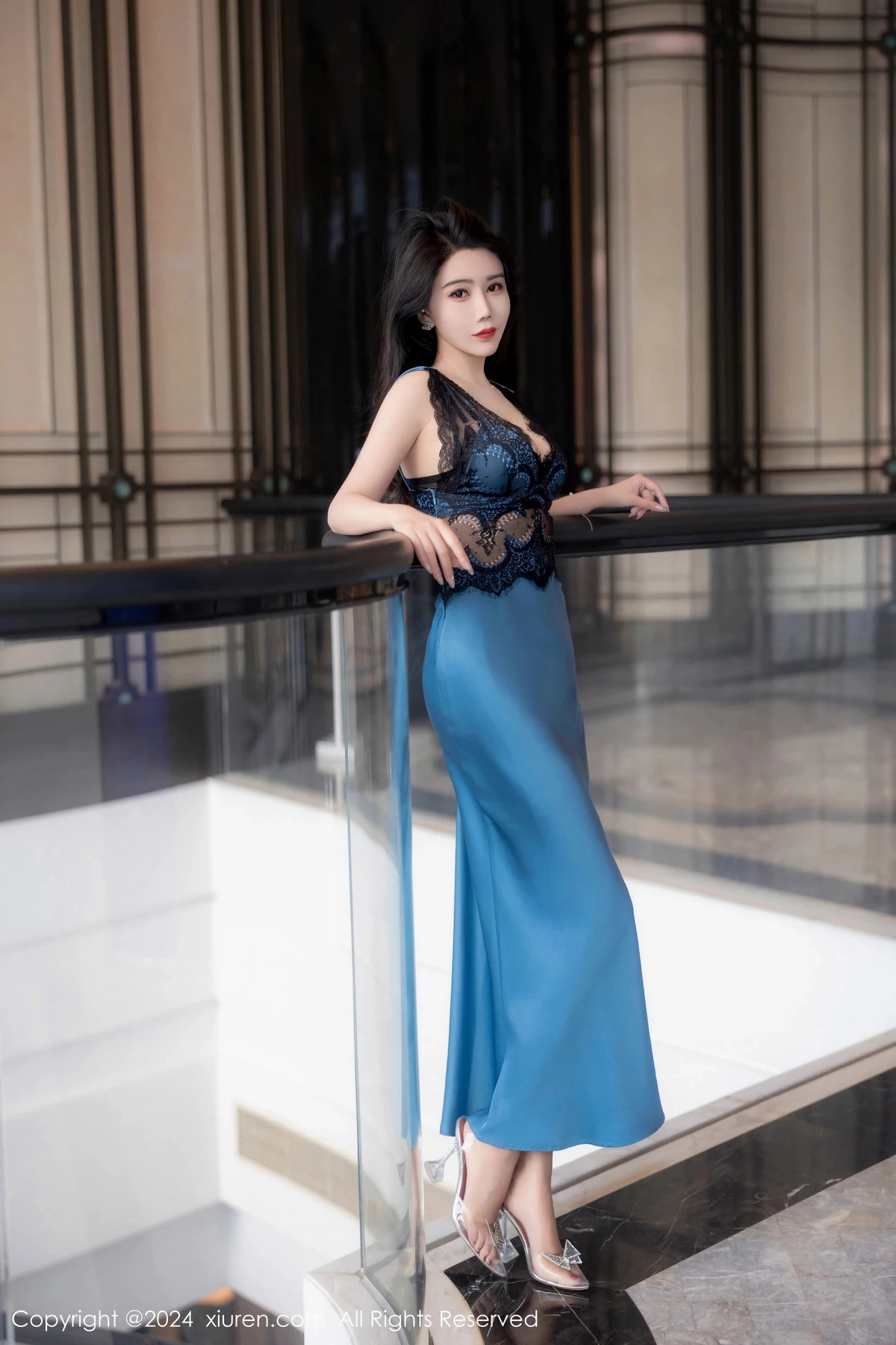 秀人集.com_[XiuRen秀人网]No.8466_模特李若汐性感蓝黑色长裙露黑色情趣内衣秀完美身材诱惑写真81P