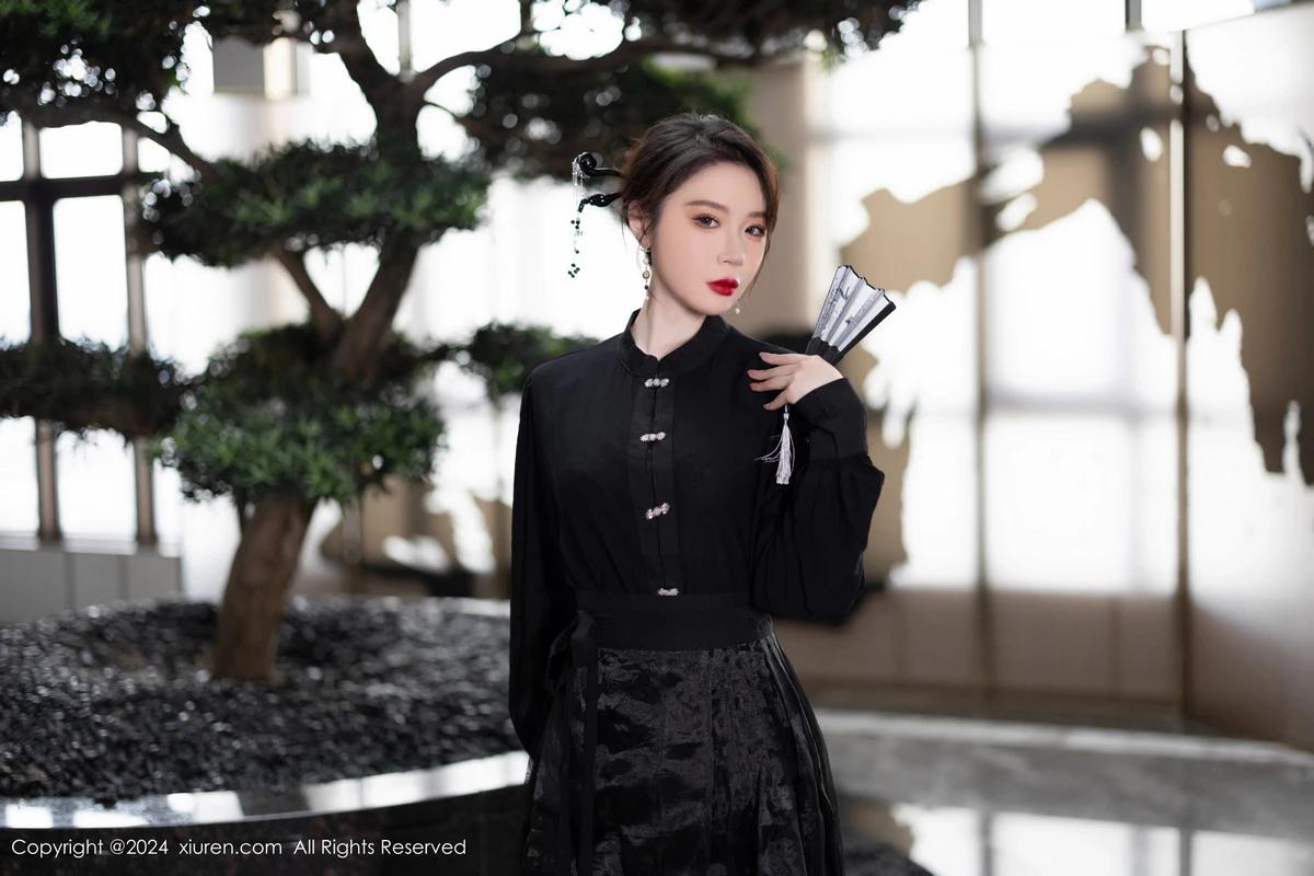 秀人集.com_[XiuRen秀人网]No.8465_模特梦心玥性感黑色长裙露浅黄色内衣秀高挑曼妙身姿诱惑写真82P