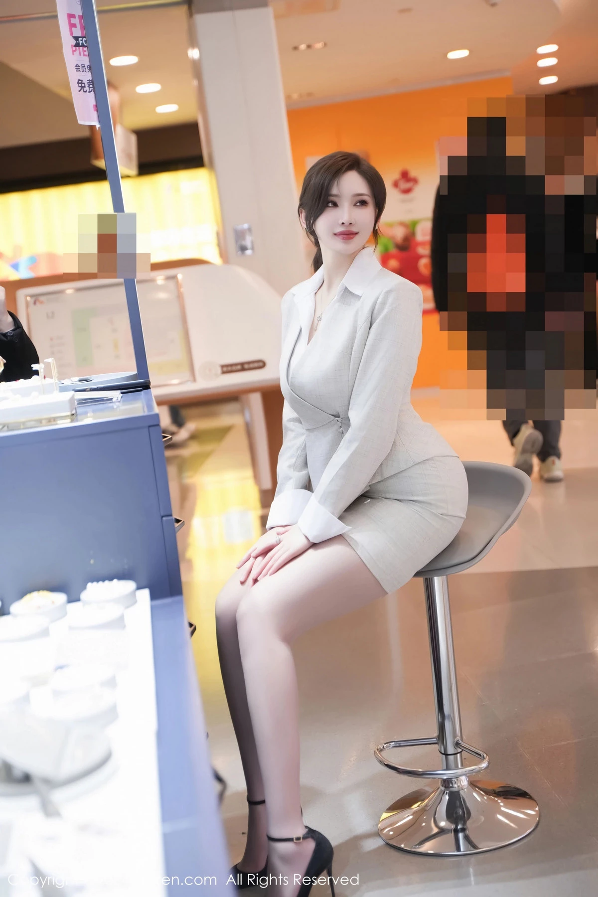 秀人集.com_[XiuRen秀人网]No.8444_女神Carol周妍希性感职业装露粉色内衣配开档灰丝完美诱惑写真81P