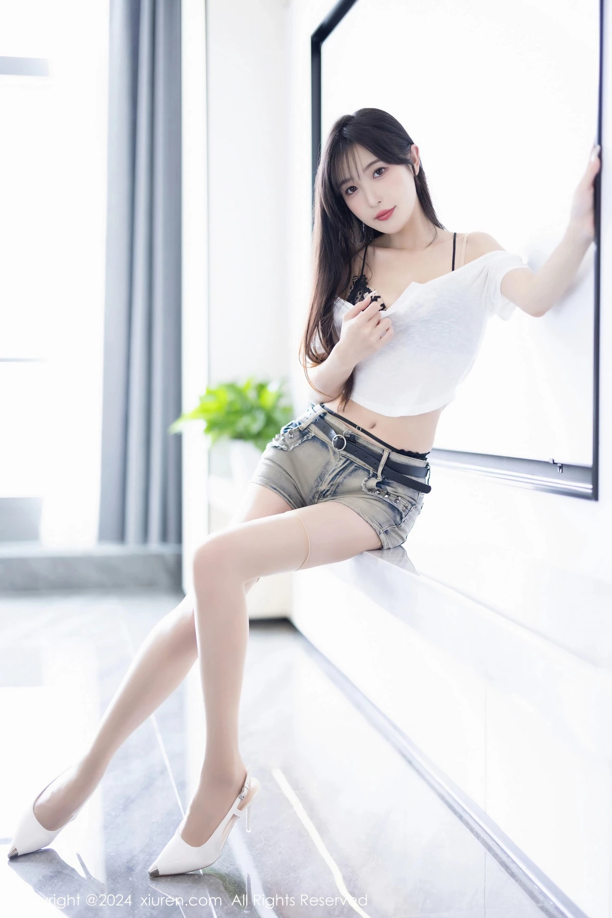 秀人集.com_[XiuRen秀人网]No.8504_模特林星阑性感白色短T配牛仔短裤露黑色蕾丝内衣撩人诱惑写真81P