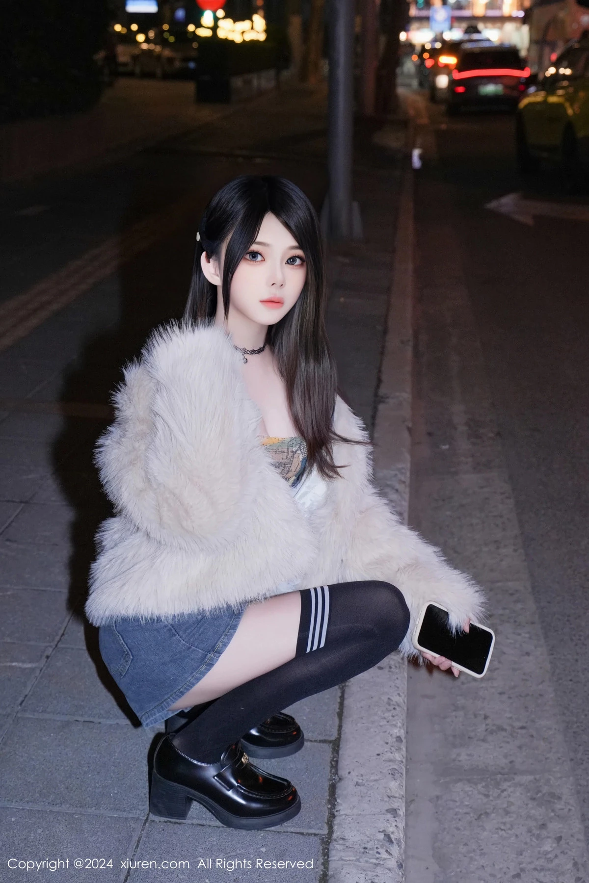 秀人集.com_[XiuRen秀人网]No.8508_模特林月月性感抹胸牛仔背带服配黑色腿袜秀完美身材迷人写真63P