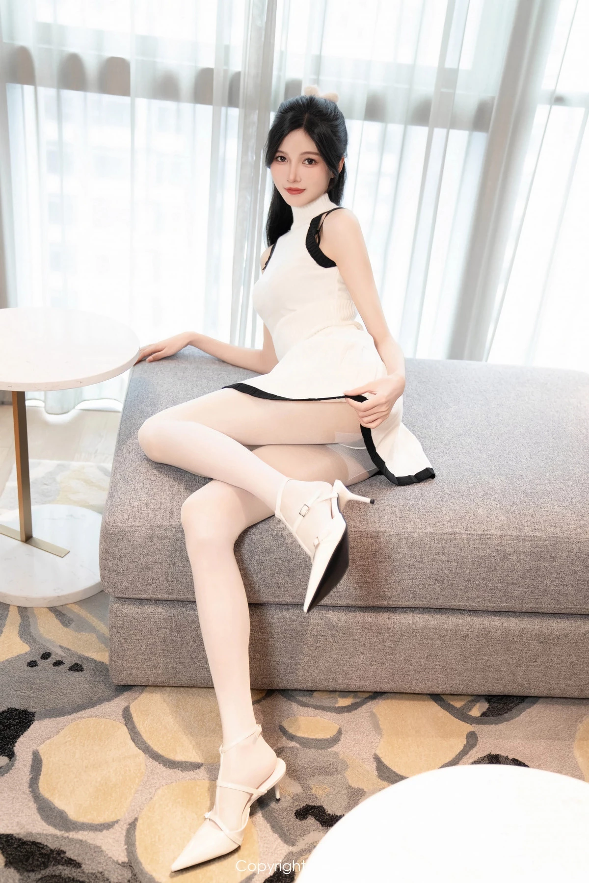 秀人集.com_[XiuRen秀人网]No.8544_模特程程程性感白色针织套装露黑色内衣配白丝袜秀美腿诱惑写真95P