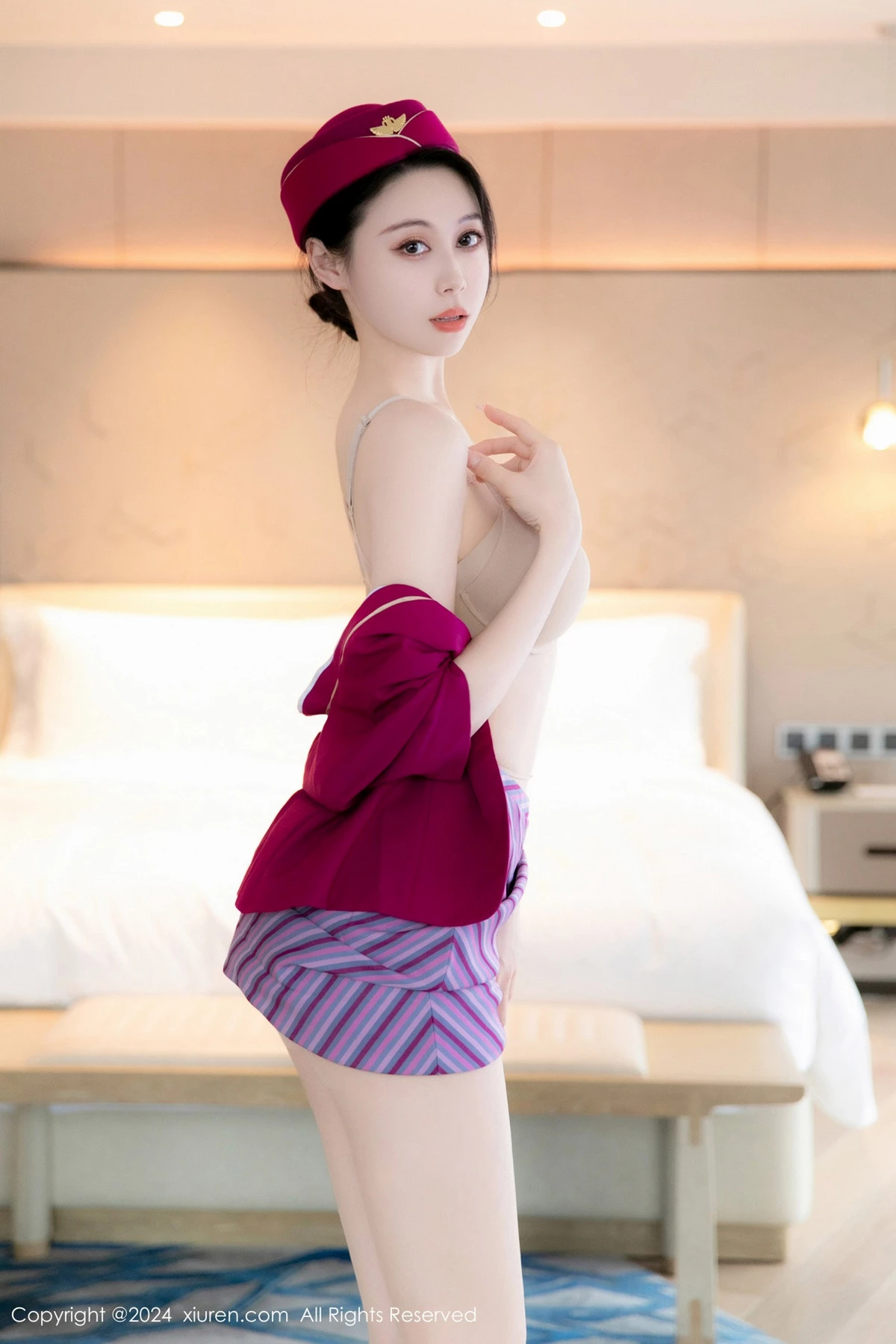 秀人集.com_[XiuRen秀人网]No.8563_模特清妙性感空姐制服配超薄无内肉丝秀完美身材迷人美腿写真89P