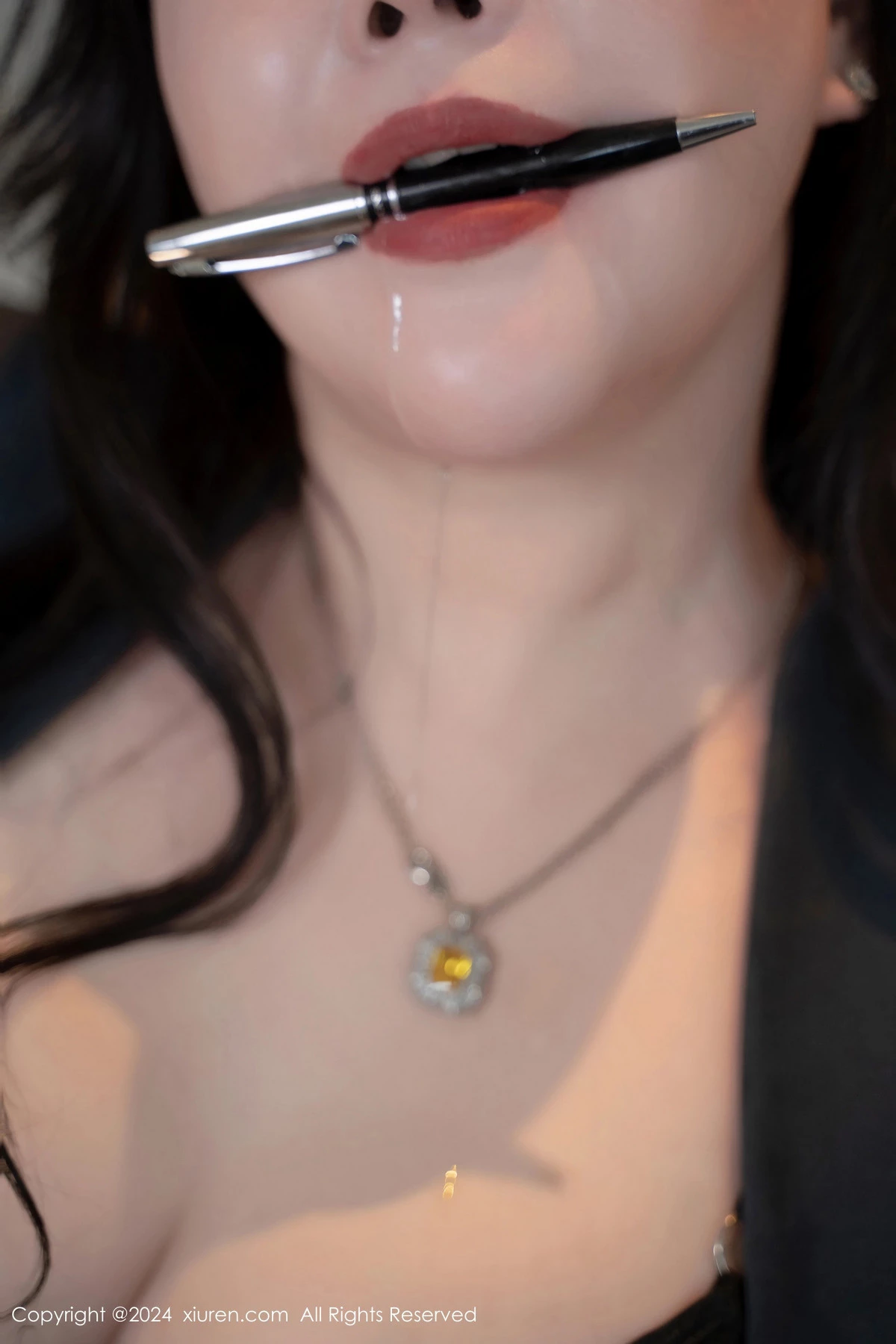 秀人集.com_[XiuRen秀人网]No.8541_模特王婉悠Queen性感秘书OL服饰配黑丝袜秀丰腴身材诱惑写真91P