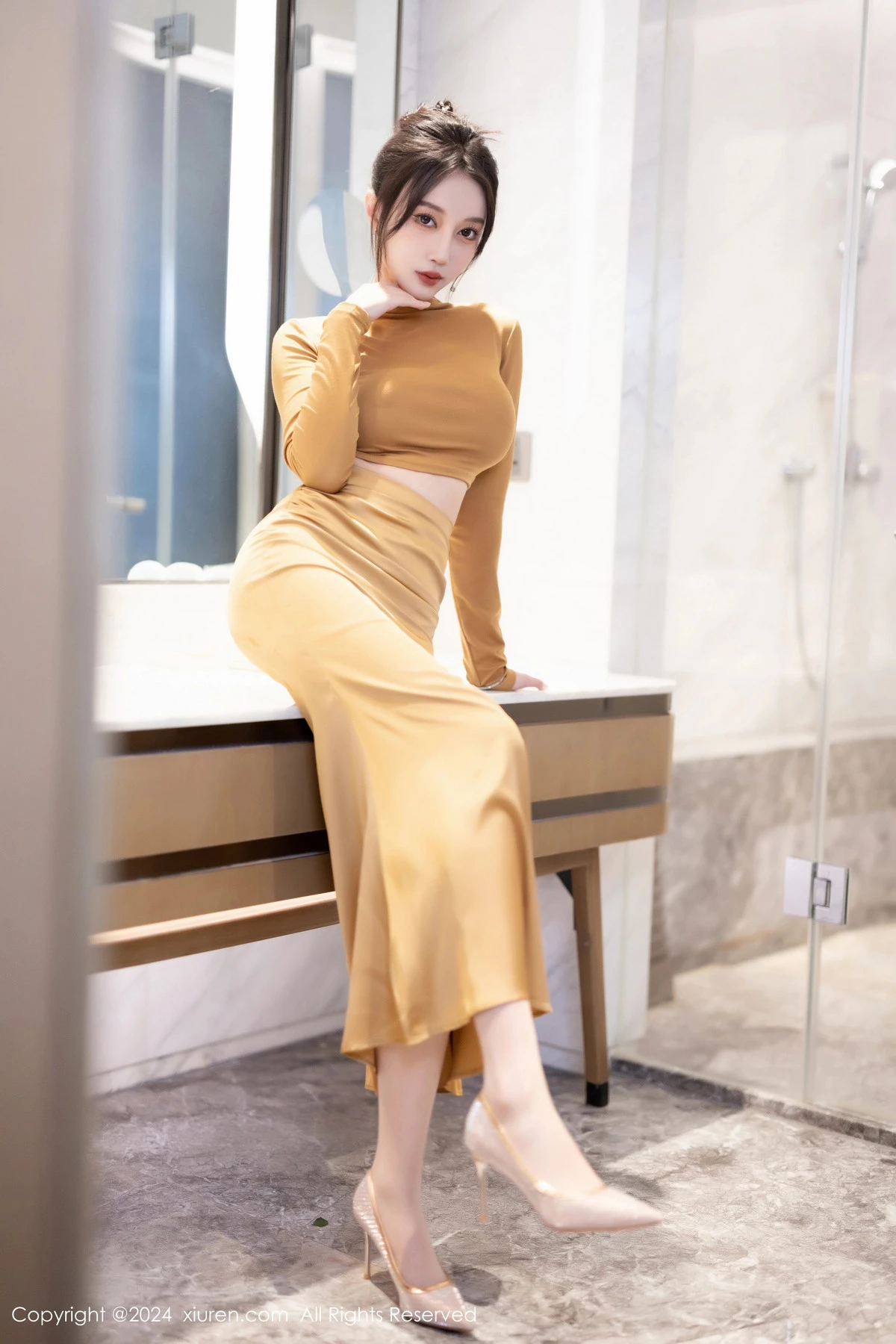 秀人集.com_[XiuRen秀人网]No.8574_模特玥儿玥性感黄色长裙配原色丝袜+黑色情趣内衣惹火诱惑写真81P