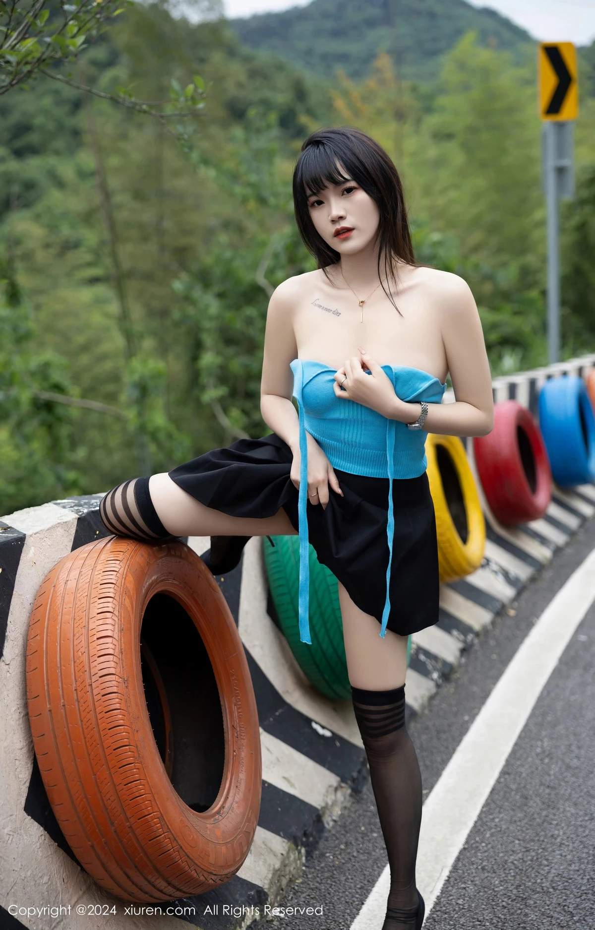 秀人集.com_[XiuRen秀人网]No.8586_模特唐安诺户外性感黑色百褶裙配黑色丝袜秀曼妙身姿迷人写真81P