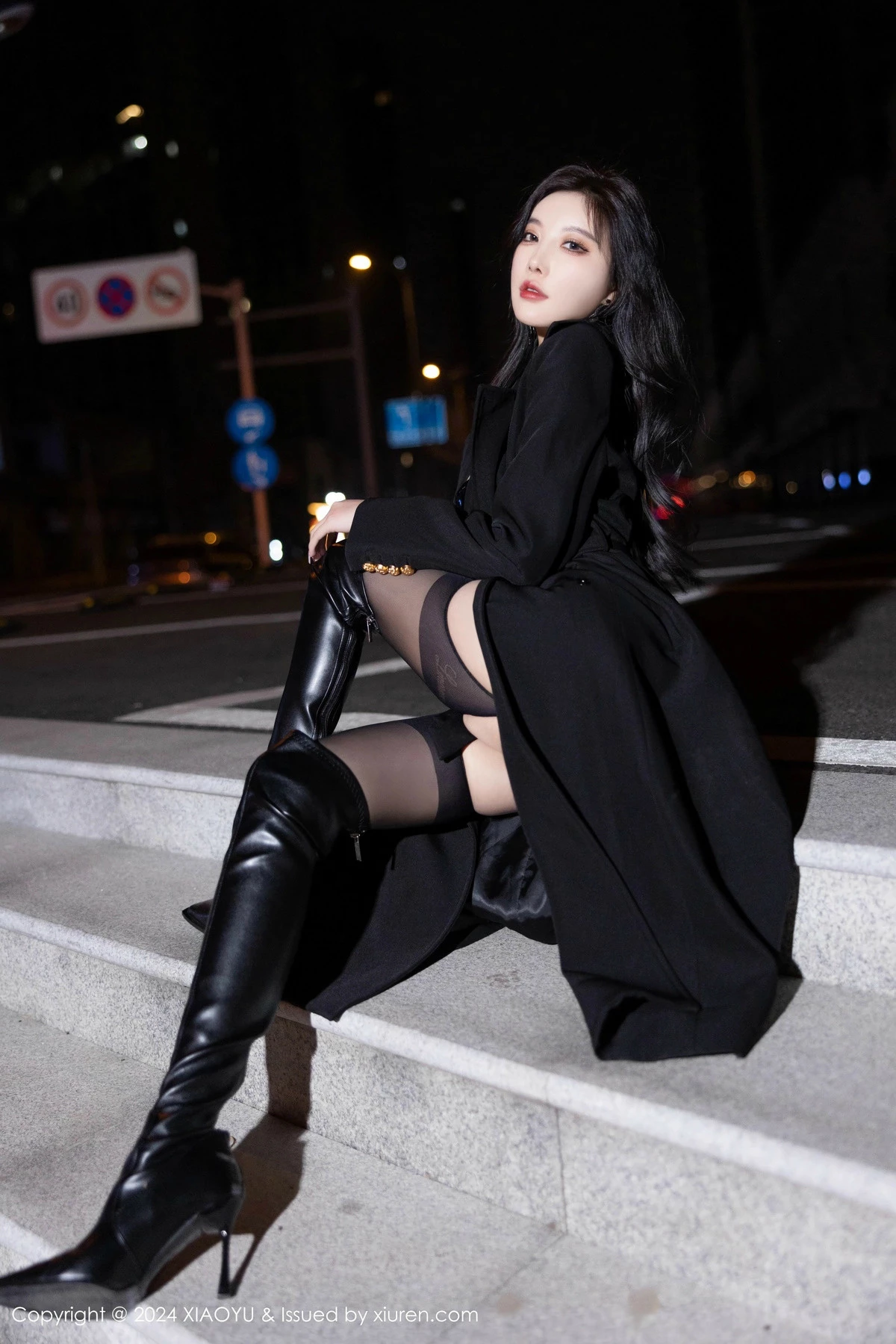 秀人集.com_[XiaoYu画语界]Vol.1241_女神杨晨晨Yome黑色外套露性感黑色皮质内衣秀丰腴身材诱惑写真85P