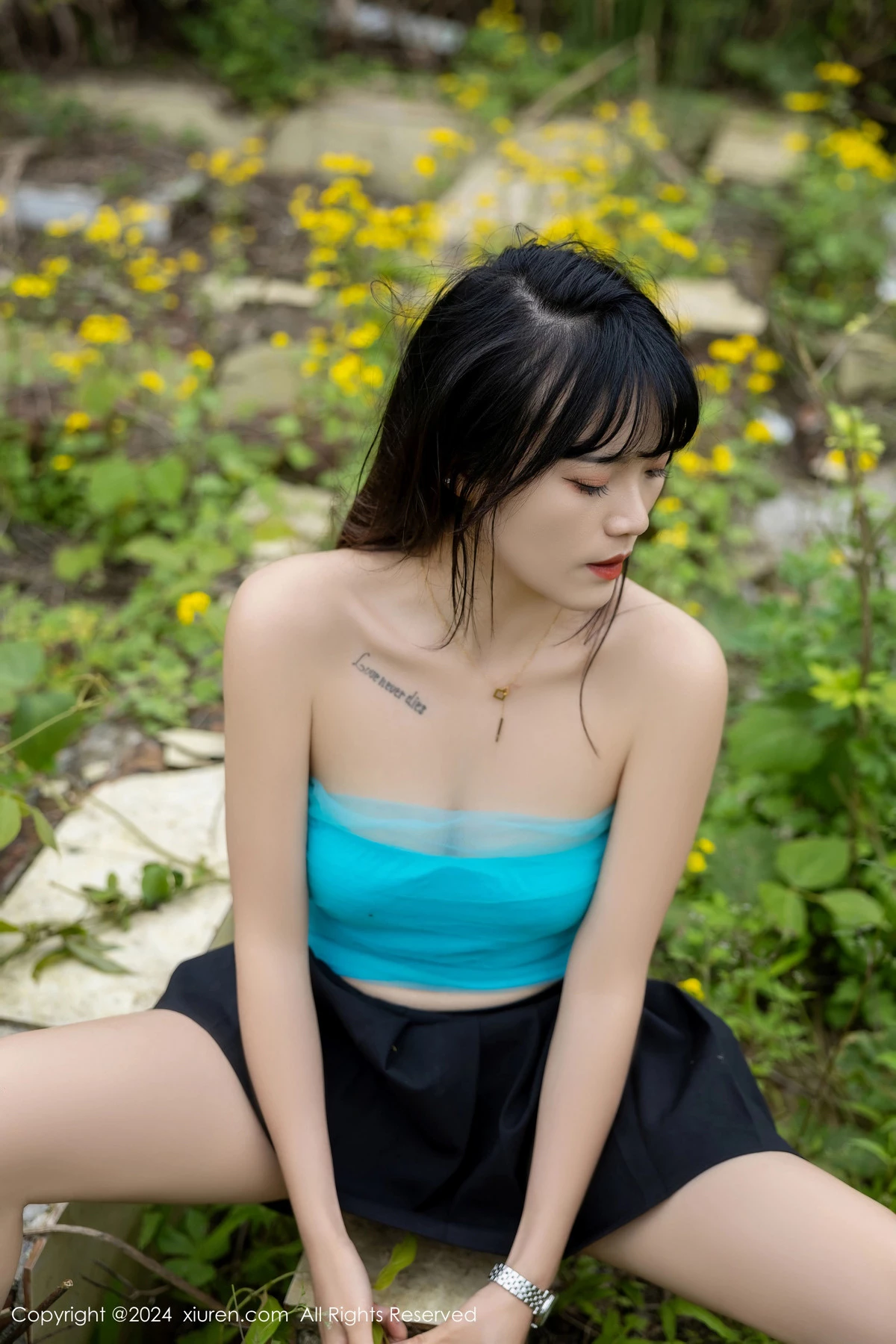 秀人集.com_[XiuRen秀人网]No.8586_模特唐安诺户外性感黑色百褶裙配黑色丝袜秀曼妙身姿迷人写真81P