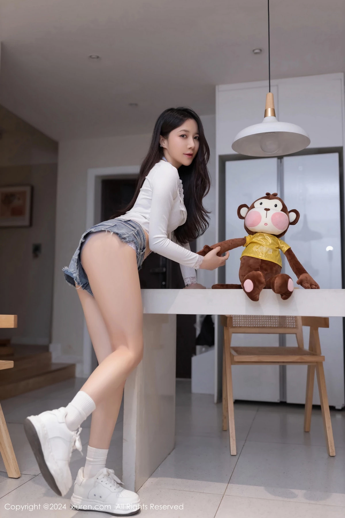 秀人集.com_[XiuRen秀人网]No.8639_模特鱼子酱Fish性感白色短T配紫色情趣内衣秀曼妙身姿诱惑写真80P