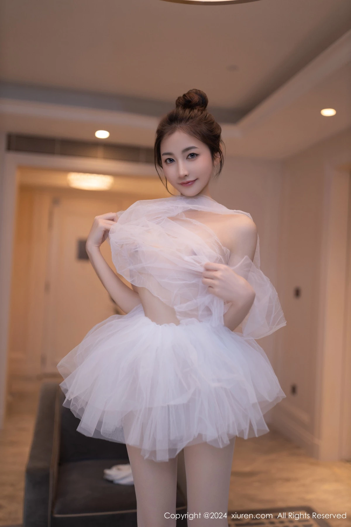 秀人集.com_[XiuRen秀人网]No.8657_模特鱼尾fish私房性感白色芭蕾短裙配白丝袜秀美腿玉足迷人写真80P