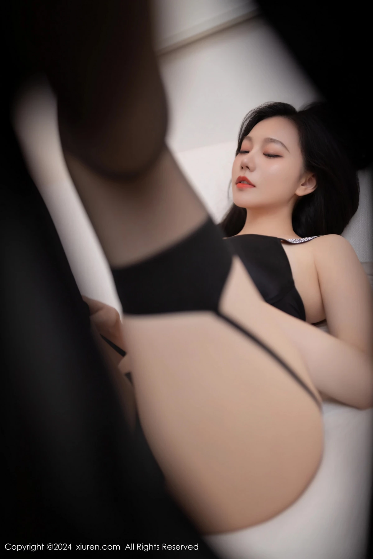 秀人集.com_[XiuRen秀人网]No.8681_模特安然anran性感蓝色制服露黑色内衣配黑丝吊袜撩人诱惑写真80P